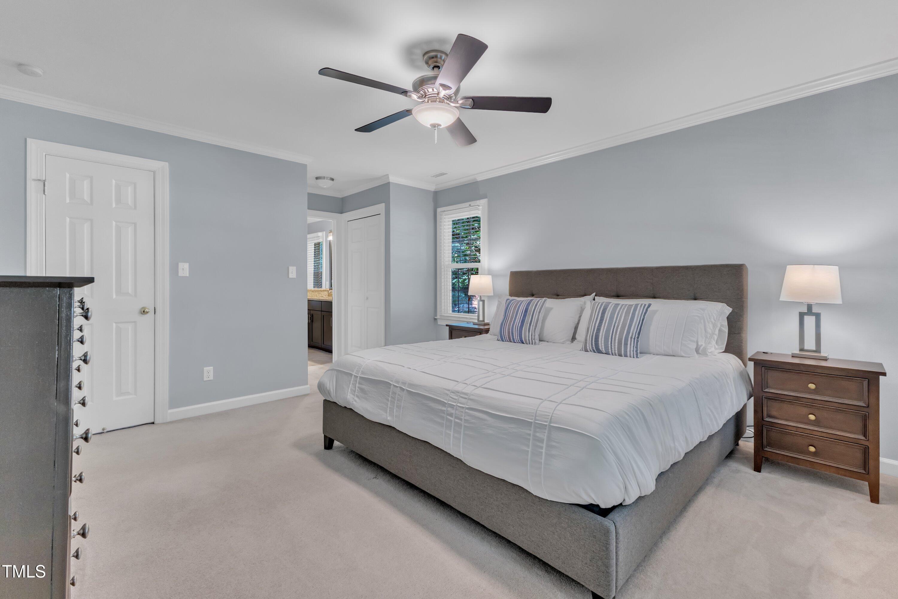 2125 Oakcrest Court