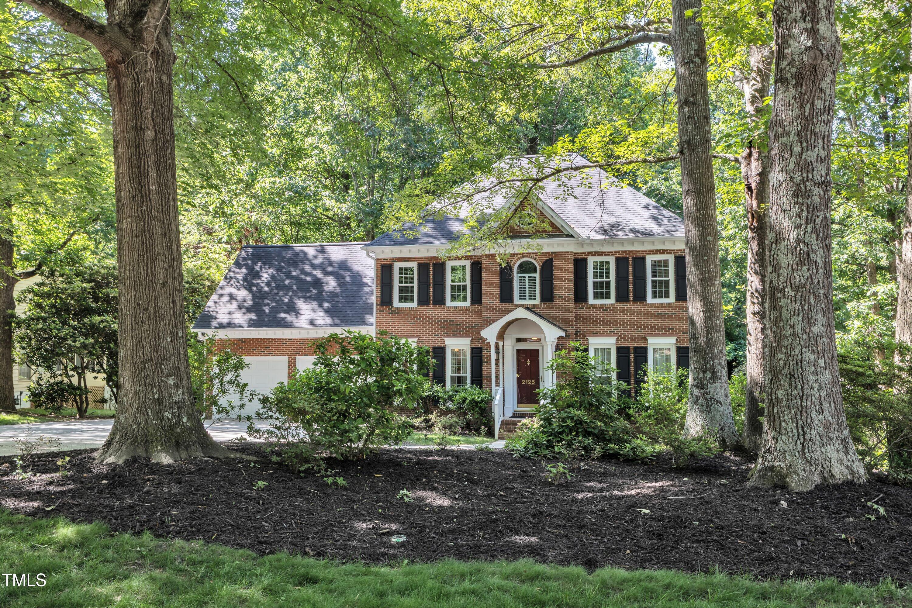 2125 Oakcrest Court