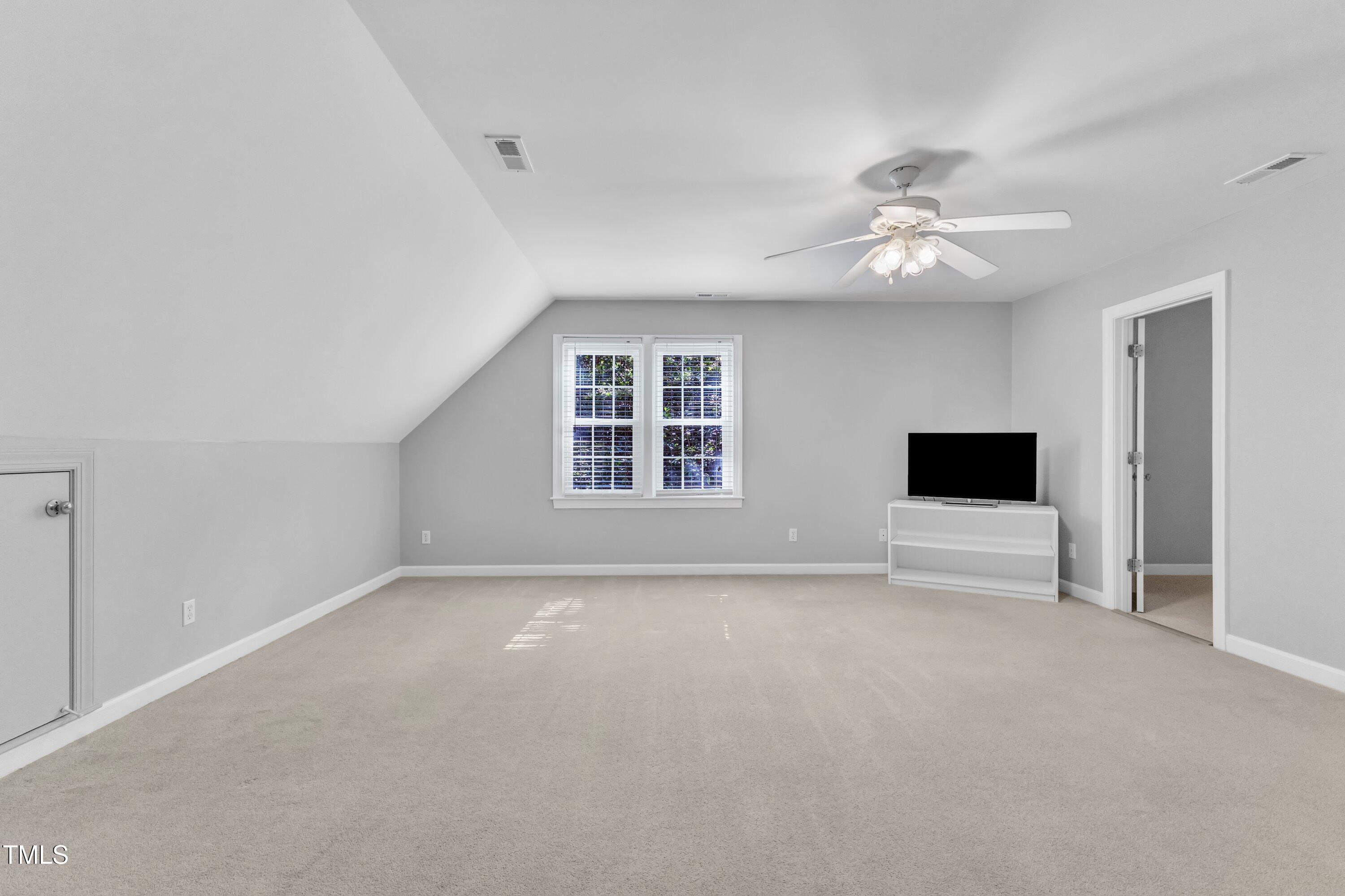 2125 Oakcrest Court
