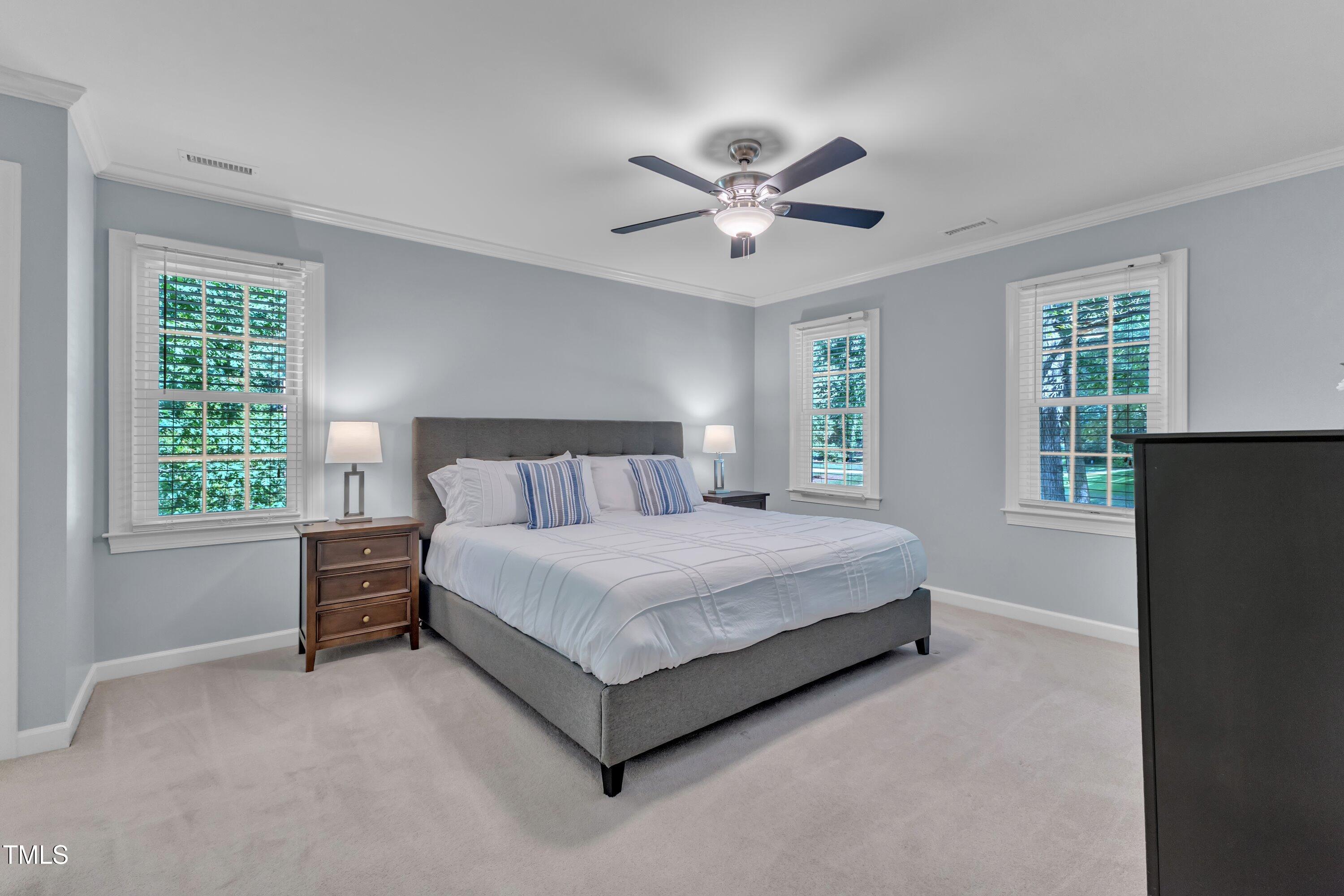 2125 Oakcrest Court
