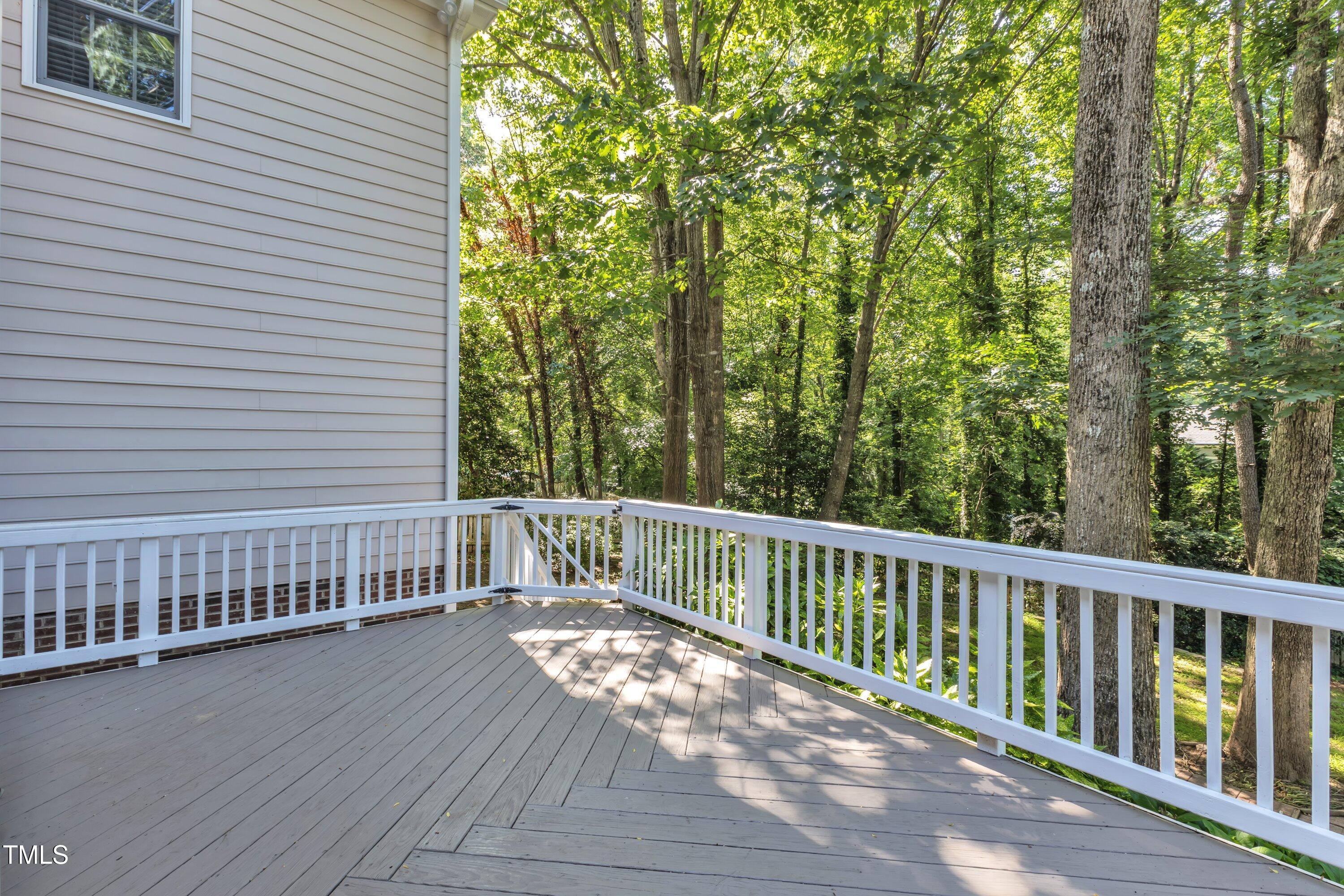 2125 Oakcrest Court