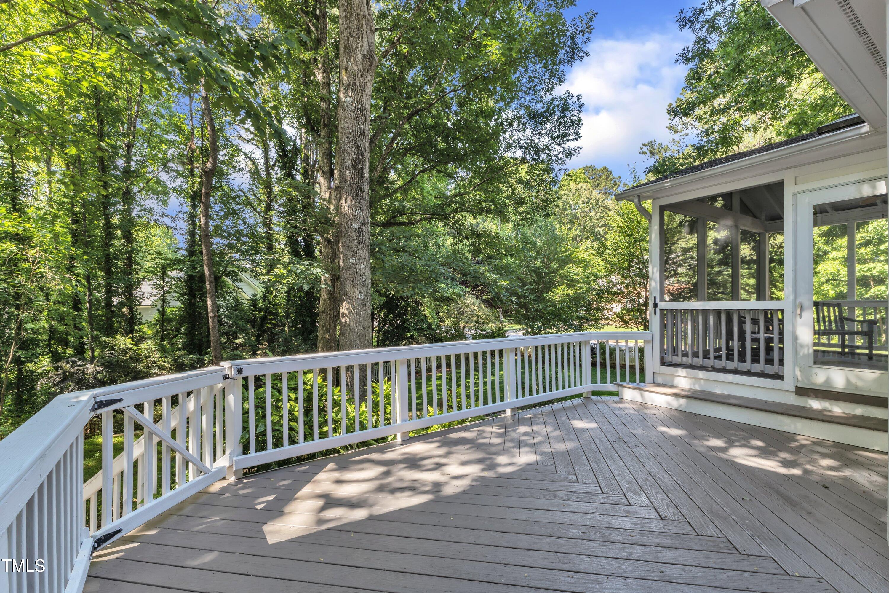 2125 Oakcrest Court