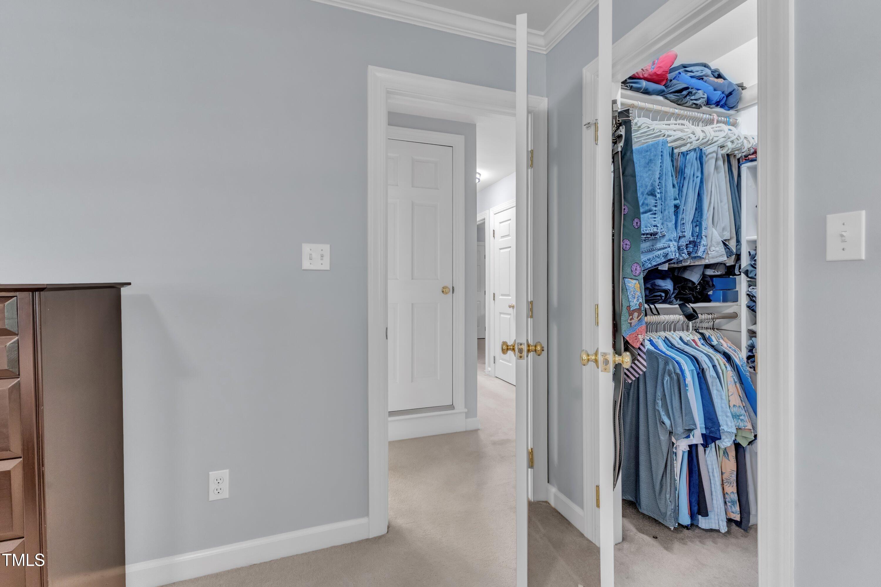 2125 Oakcrest Court