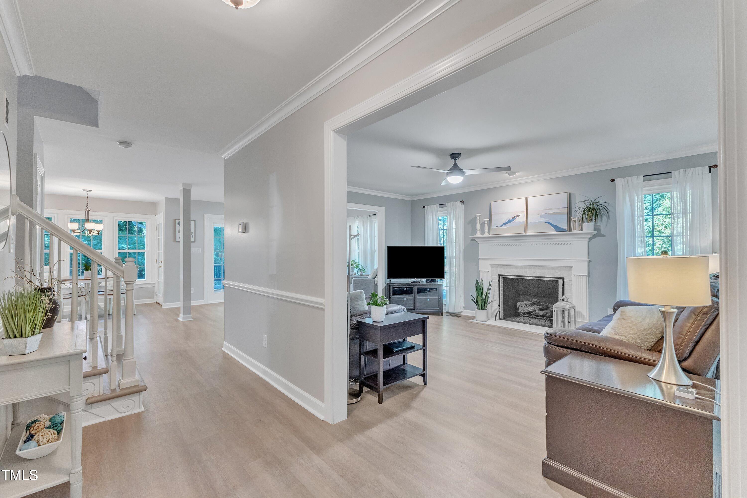 2125 Oakcrest Court