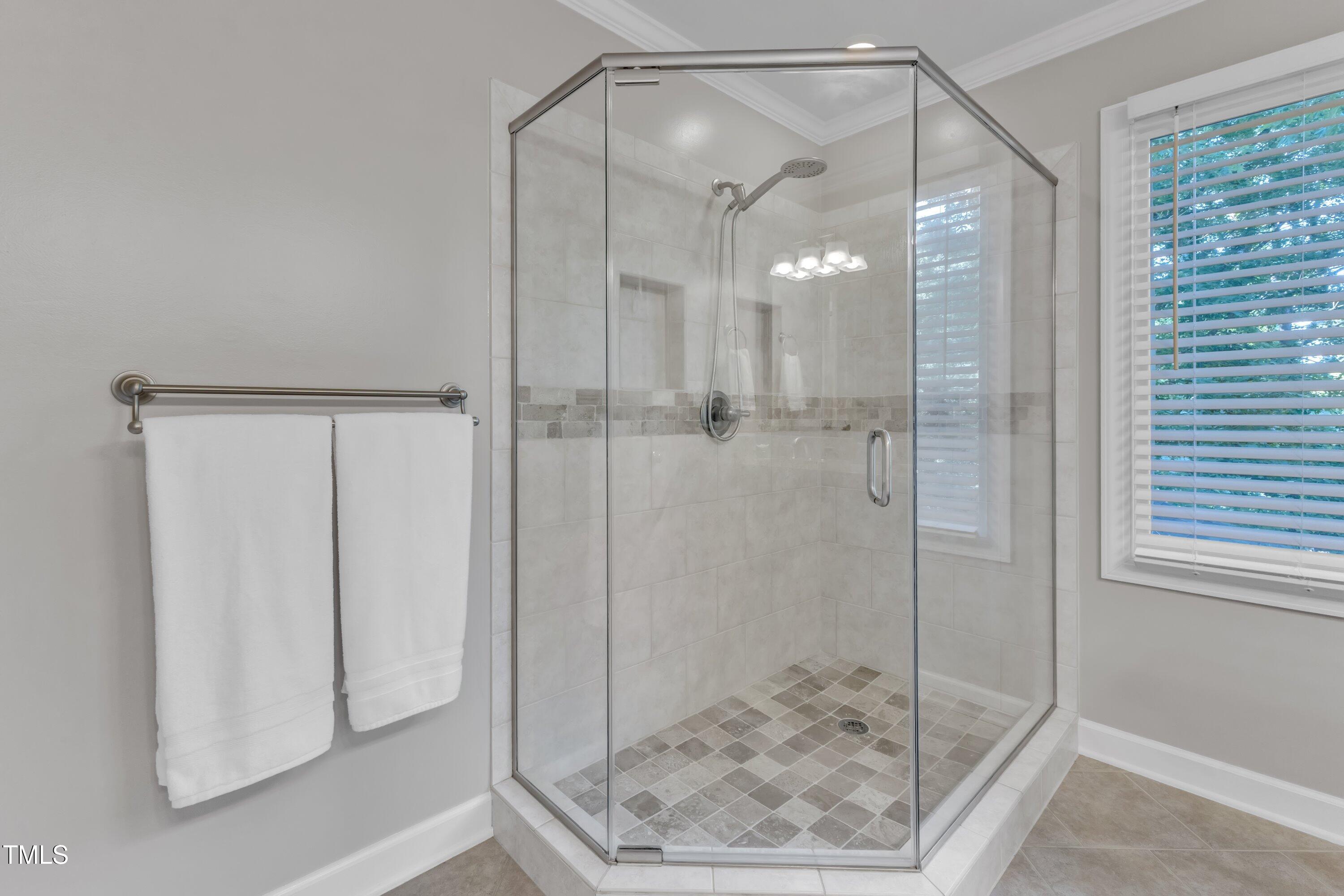 2125 Oakcrest Court