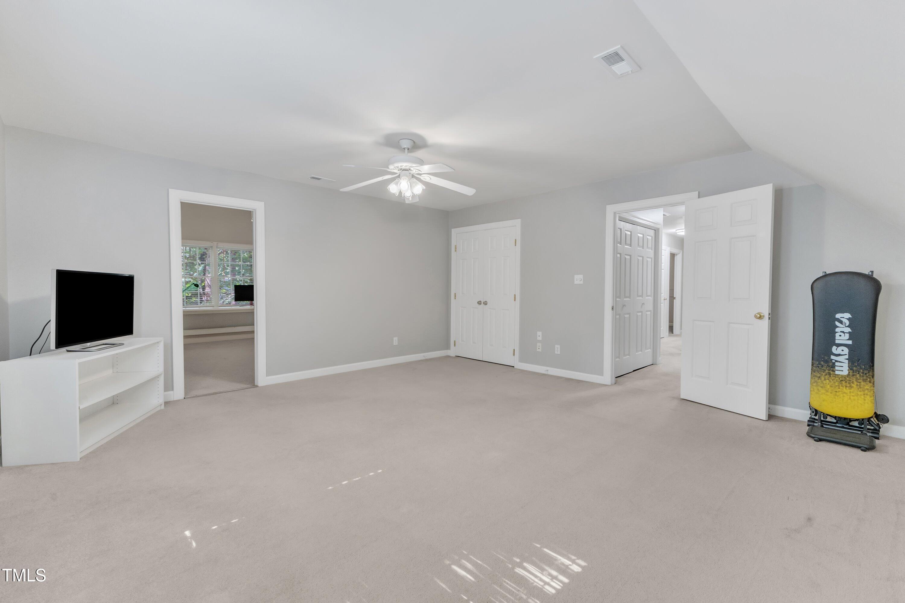 2125 Oakcrest Court