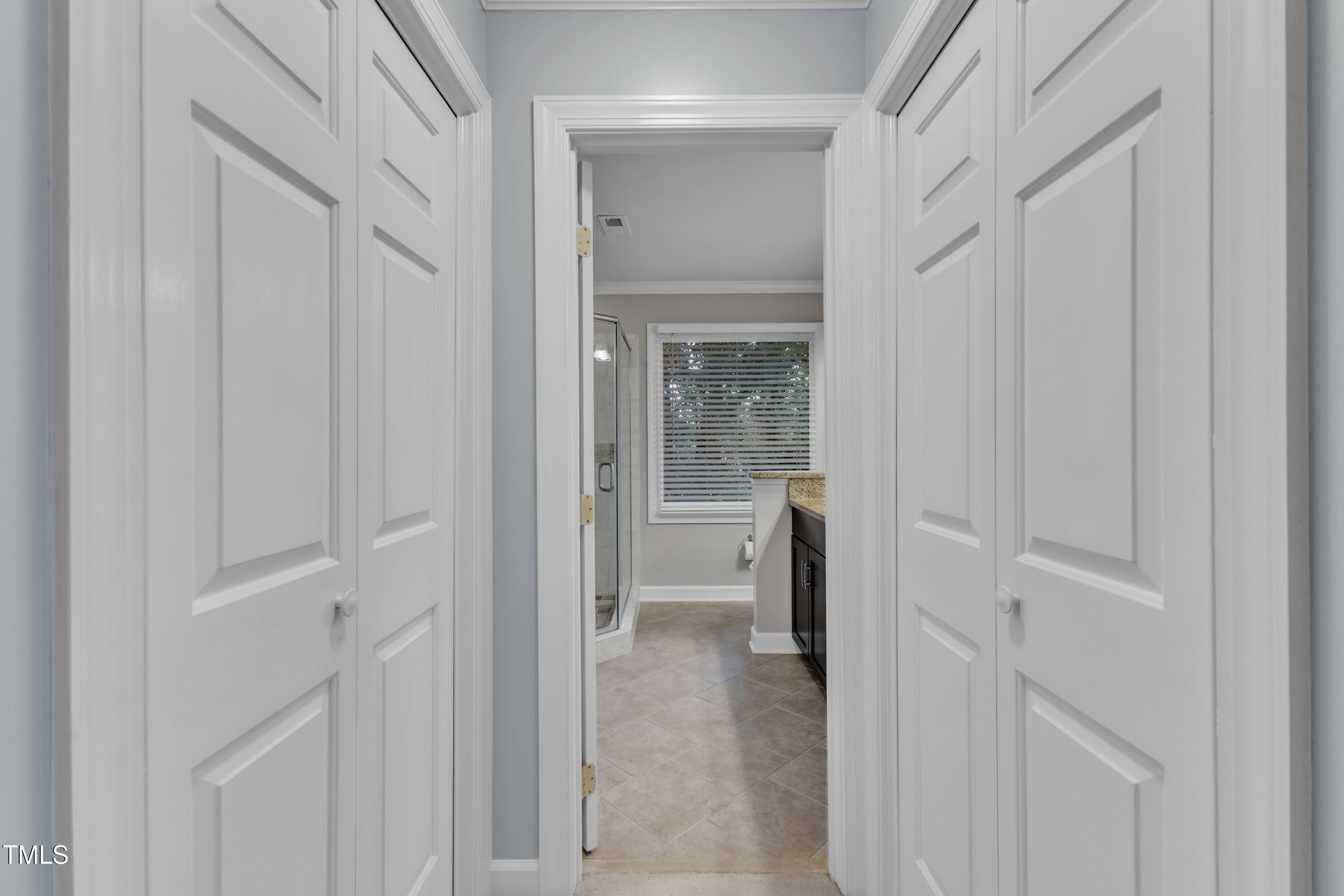 2125 Oakcrest Court
