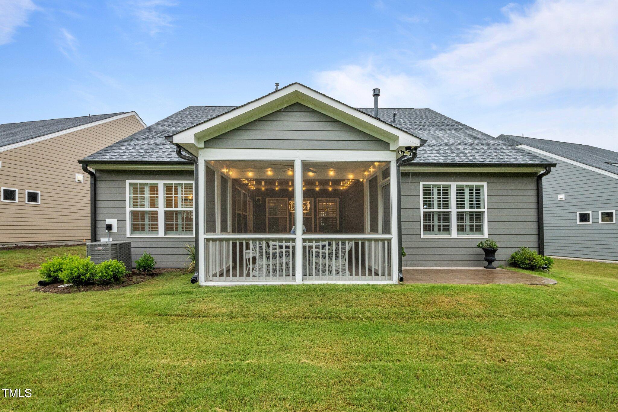 1010 Sandbar Lane