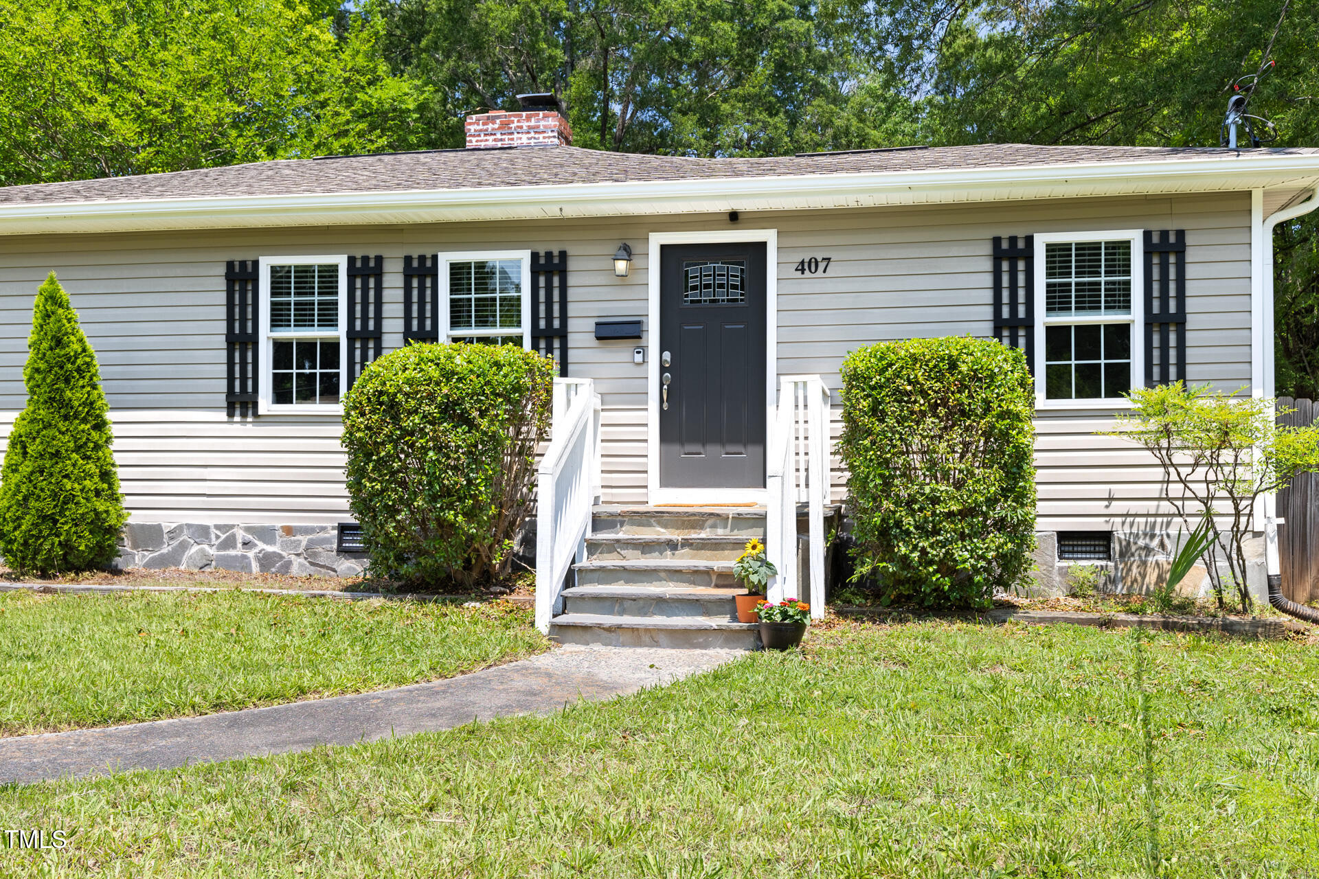 407a Edward Street