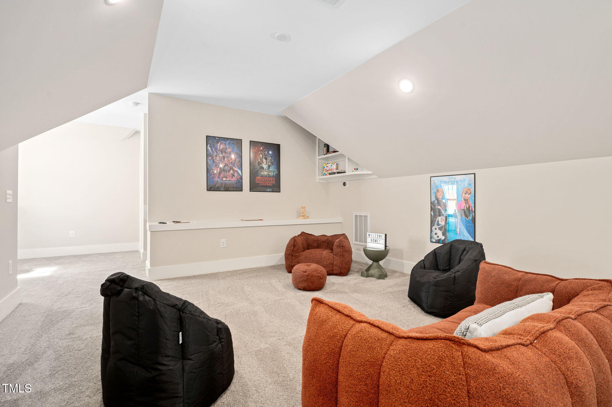 703 E Markham Avenue