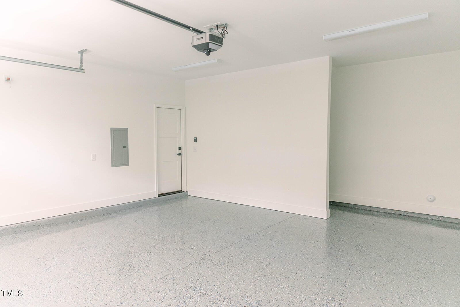 703 E Markham Avenue