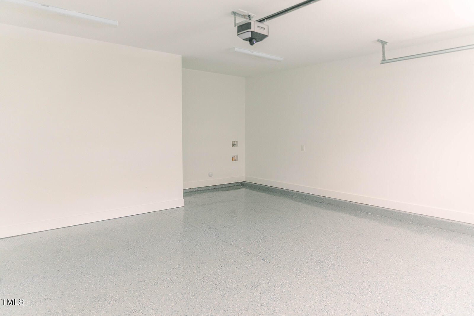 703 E Markham Avenue