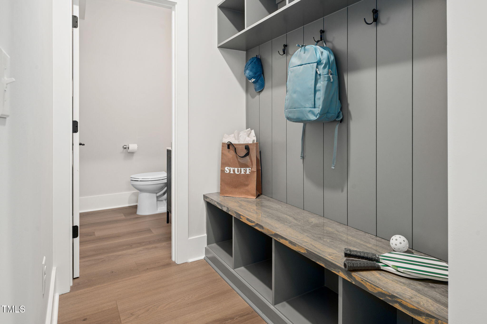 703 E Markham Avenue