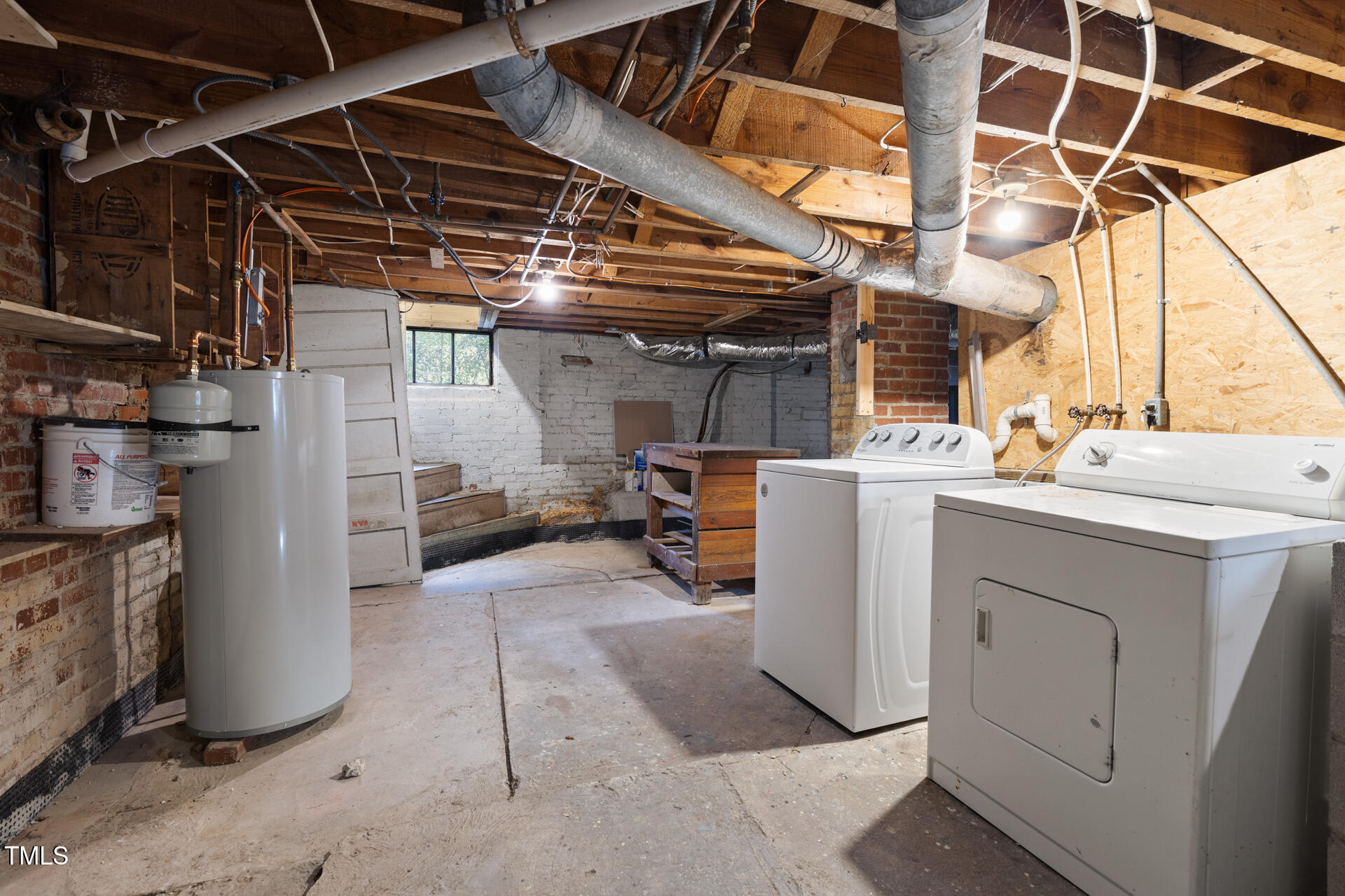 106 W Edgewood Drive