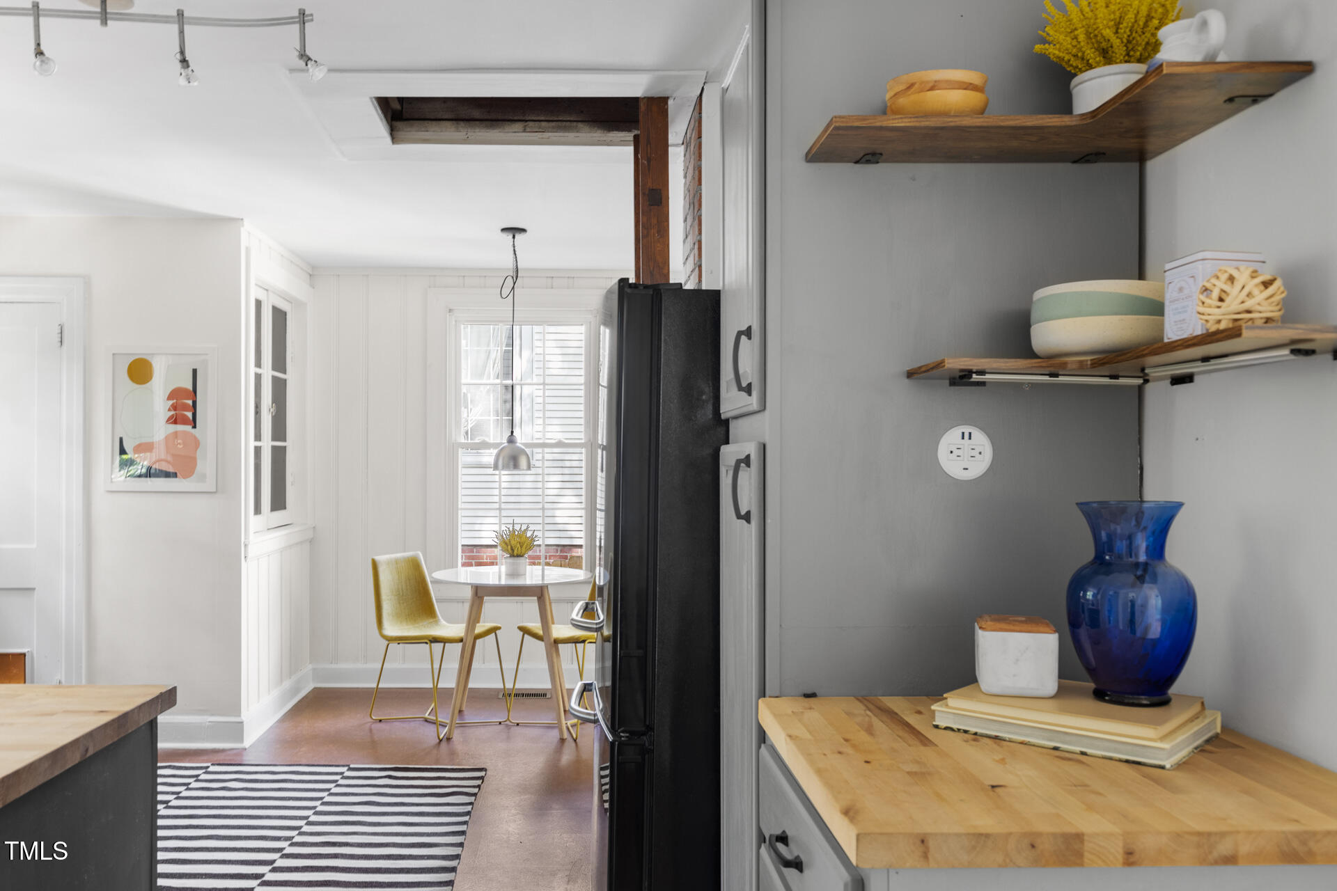 106 W Edgewood Drive