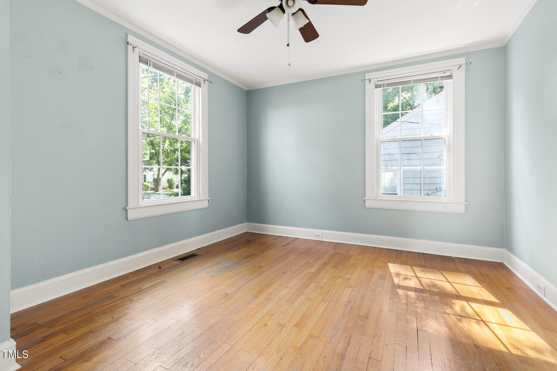 106 W Edgewood Drive