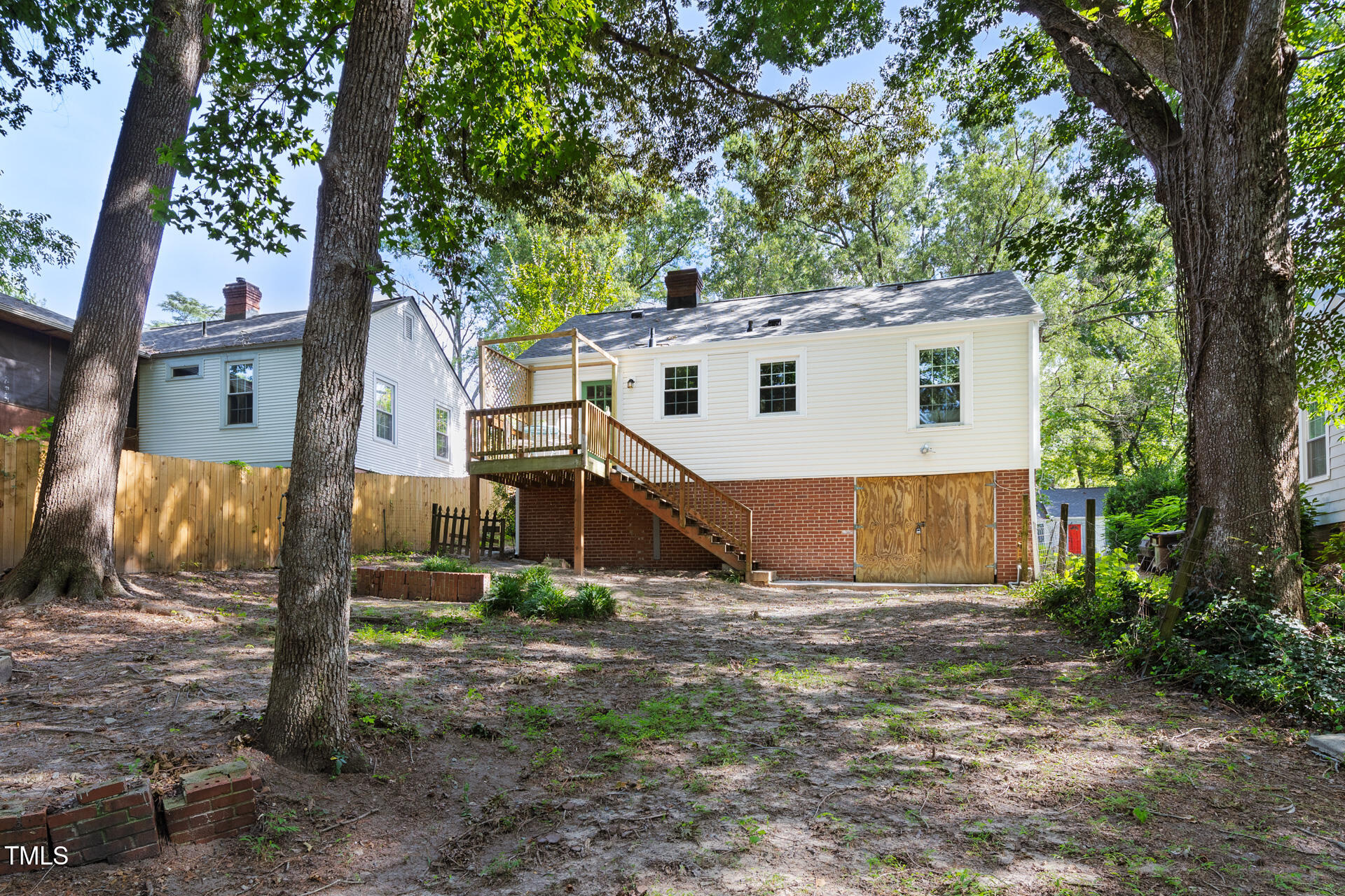 106 W Edgewood Drive