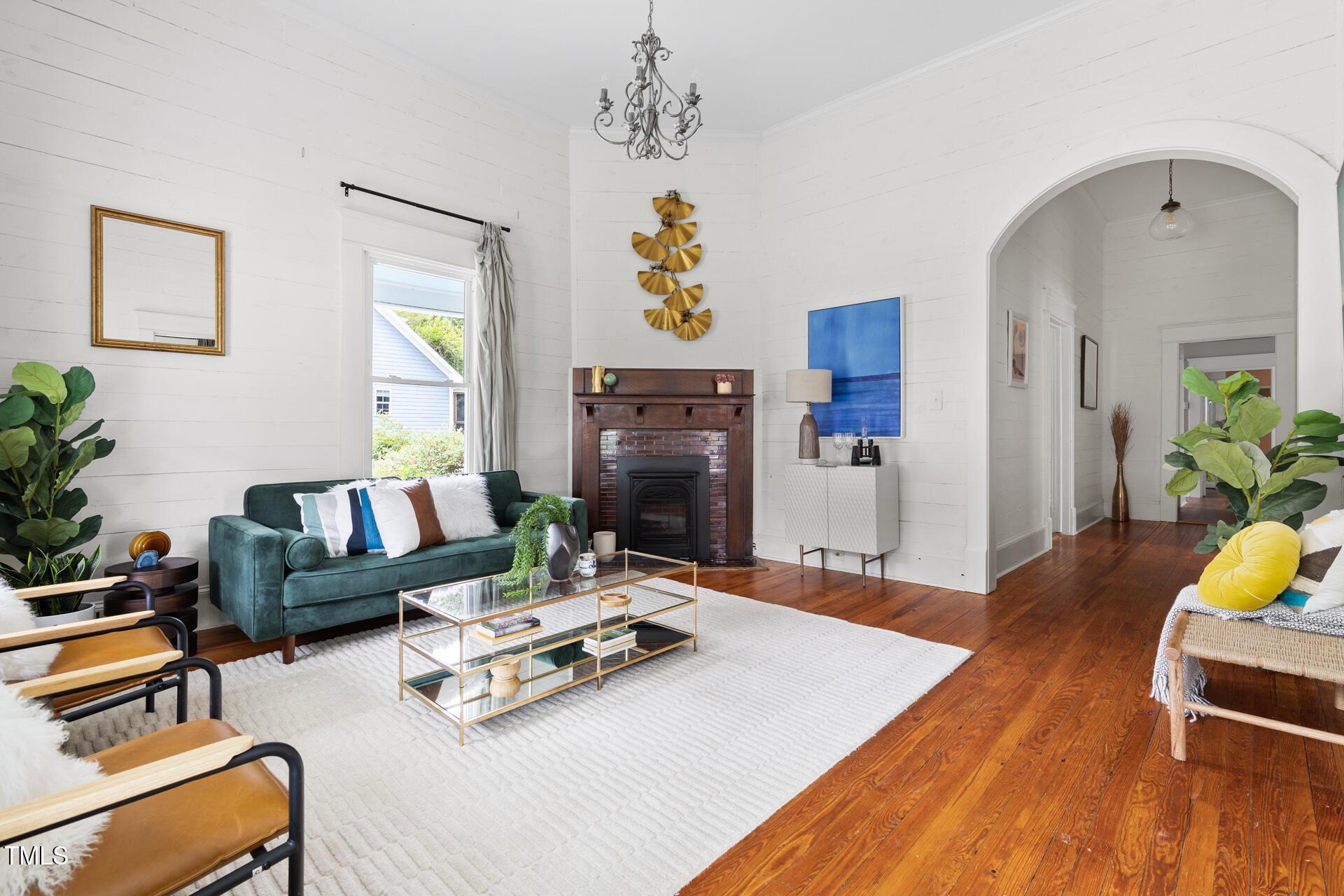 101 W Delafield Avenue