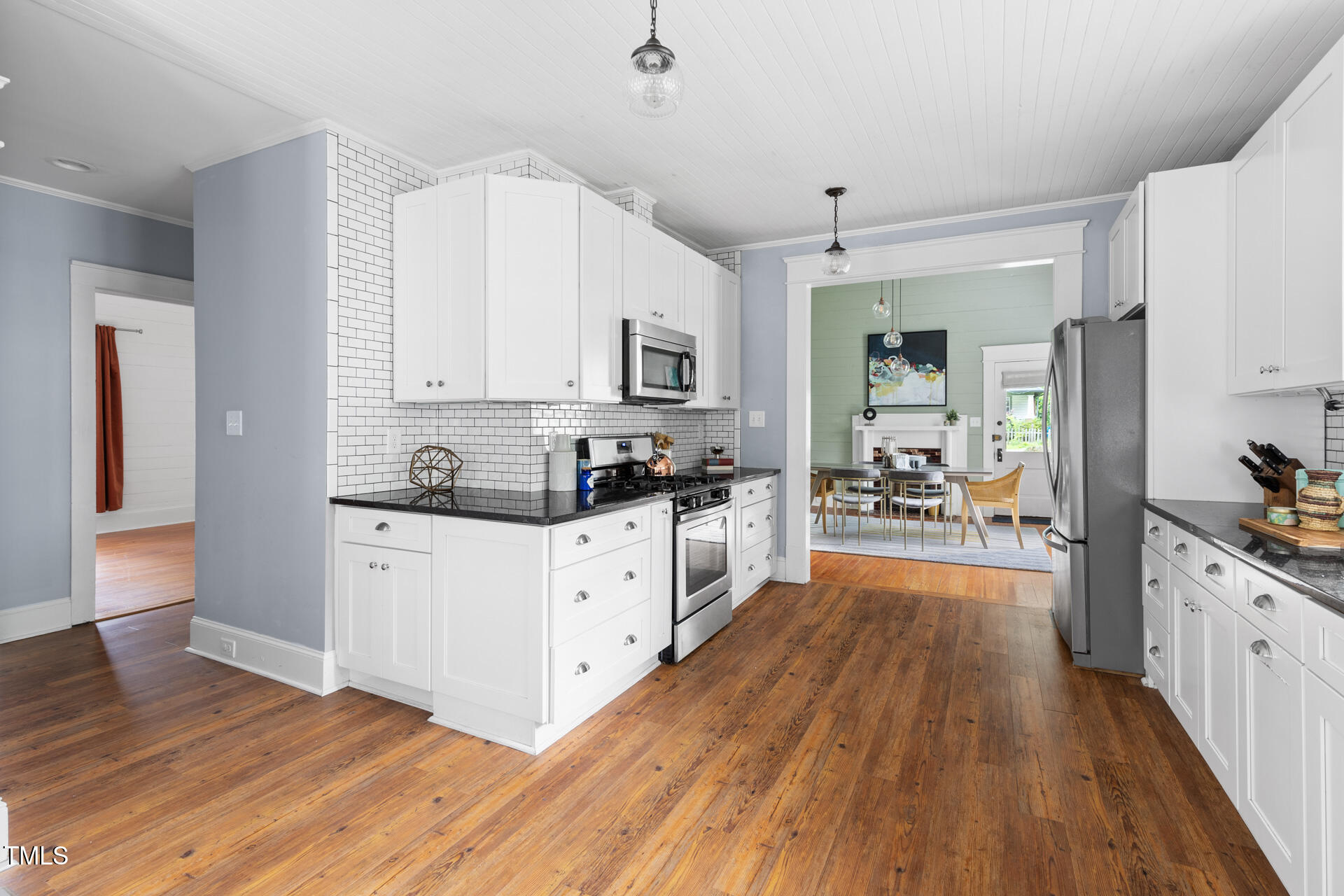 101 W Delafield Avenue