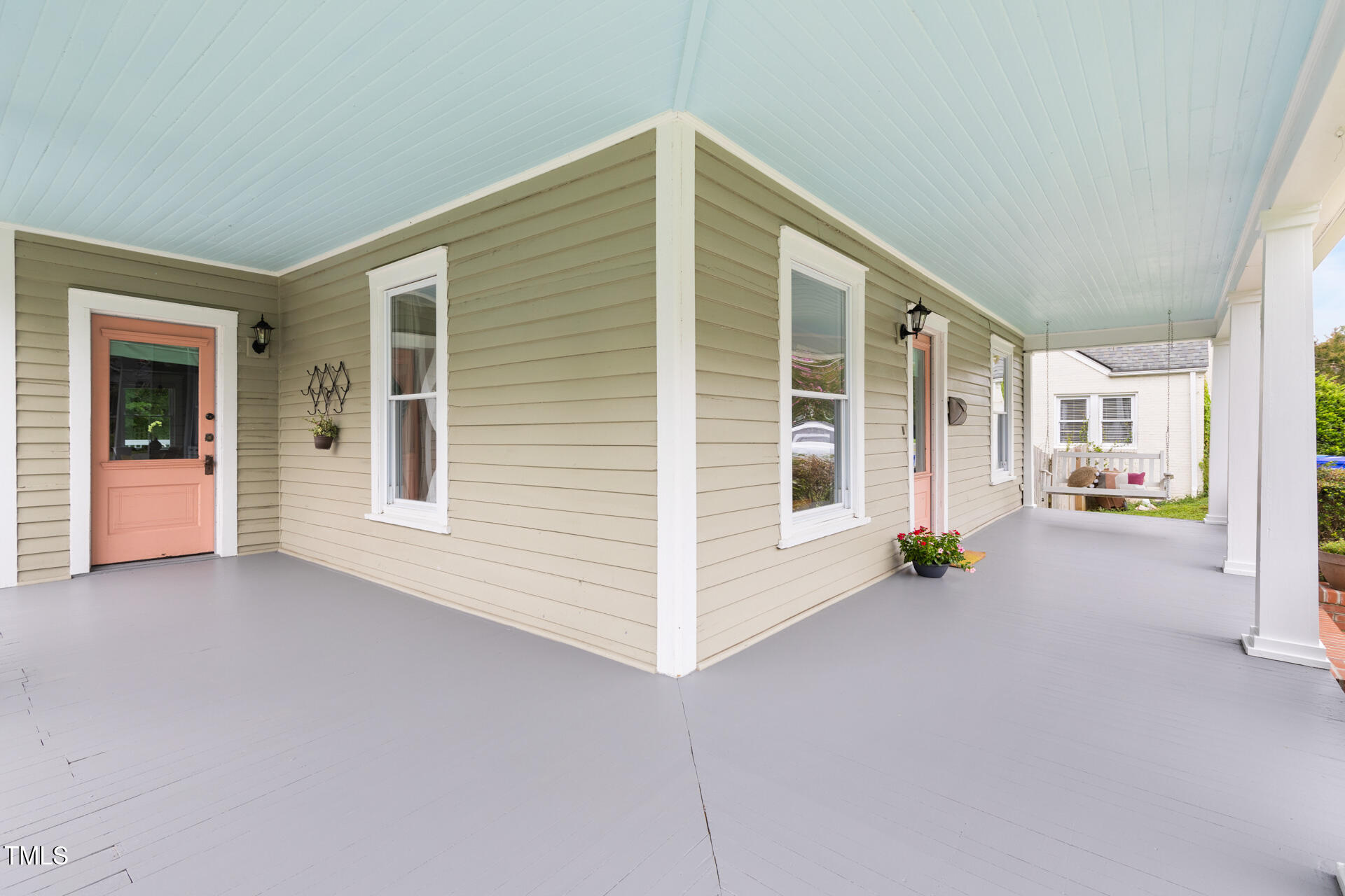 101 W Delafield Avenue