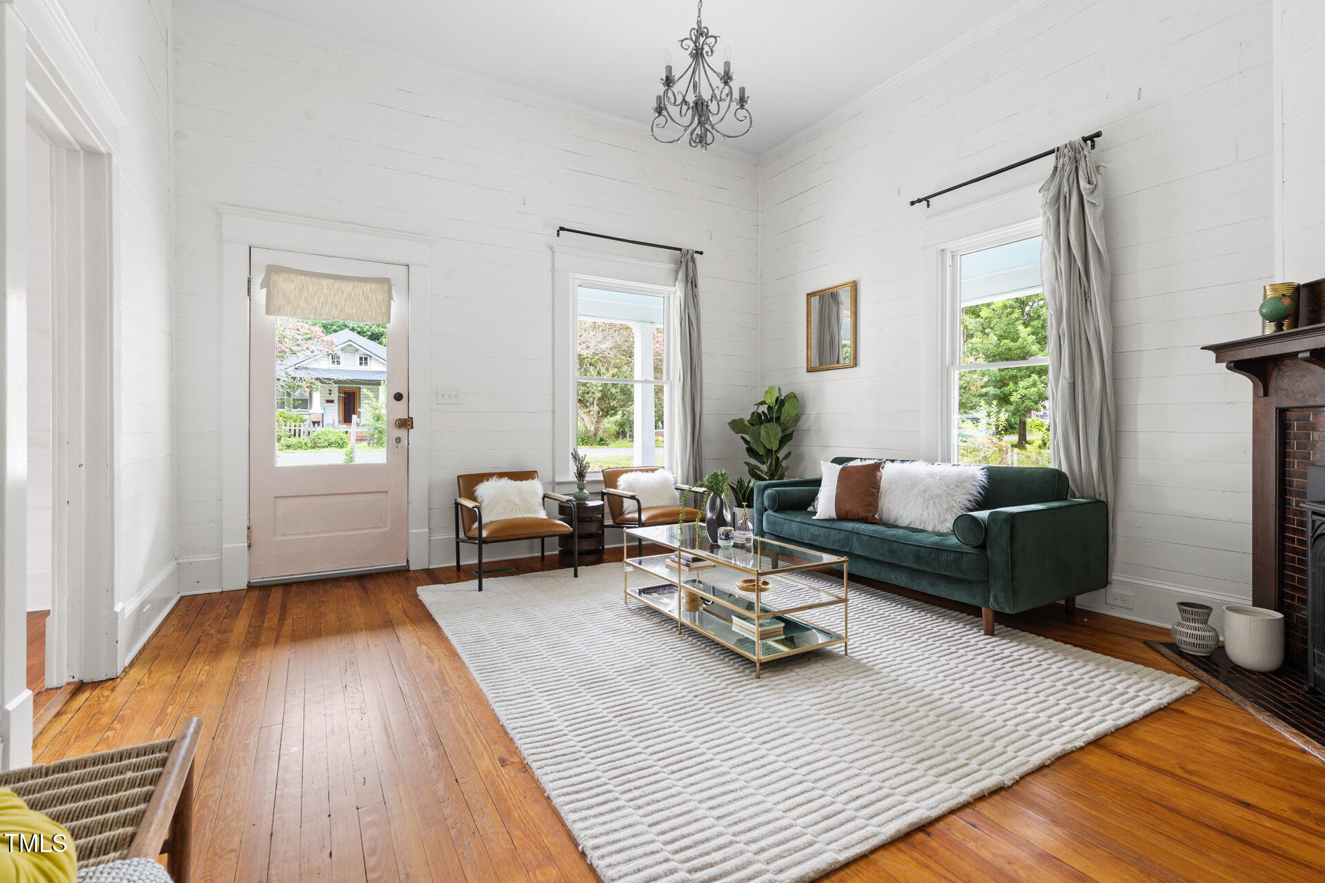 101 W Delafield Avenue