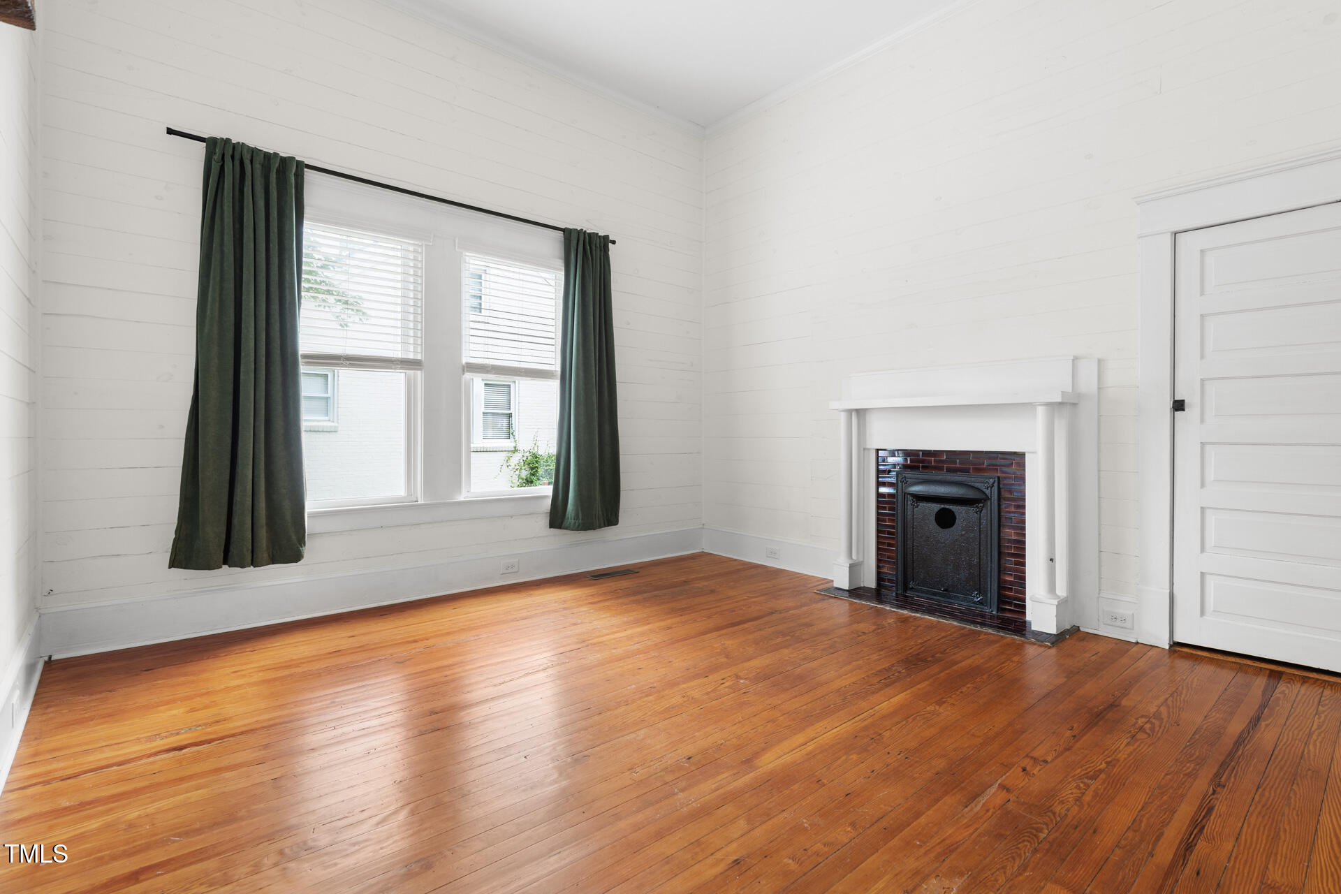 101 W Delafield Avenue