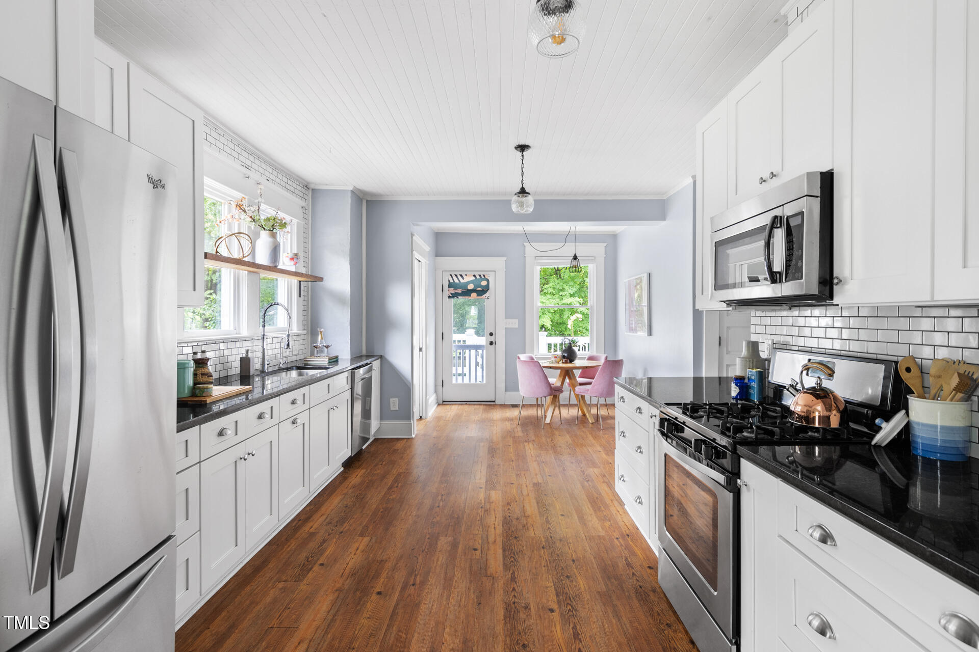 101 W Delafield Avenue