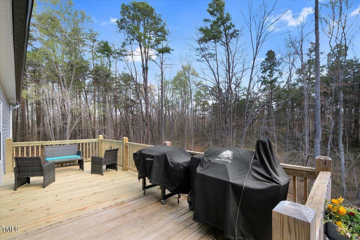 90 Ferncrest Court