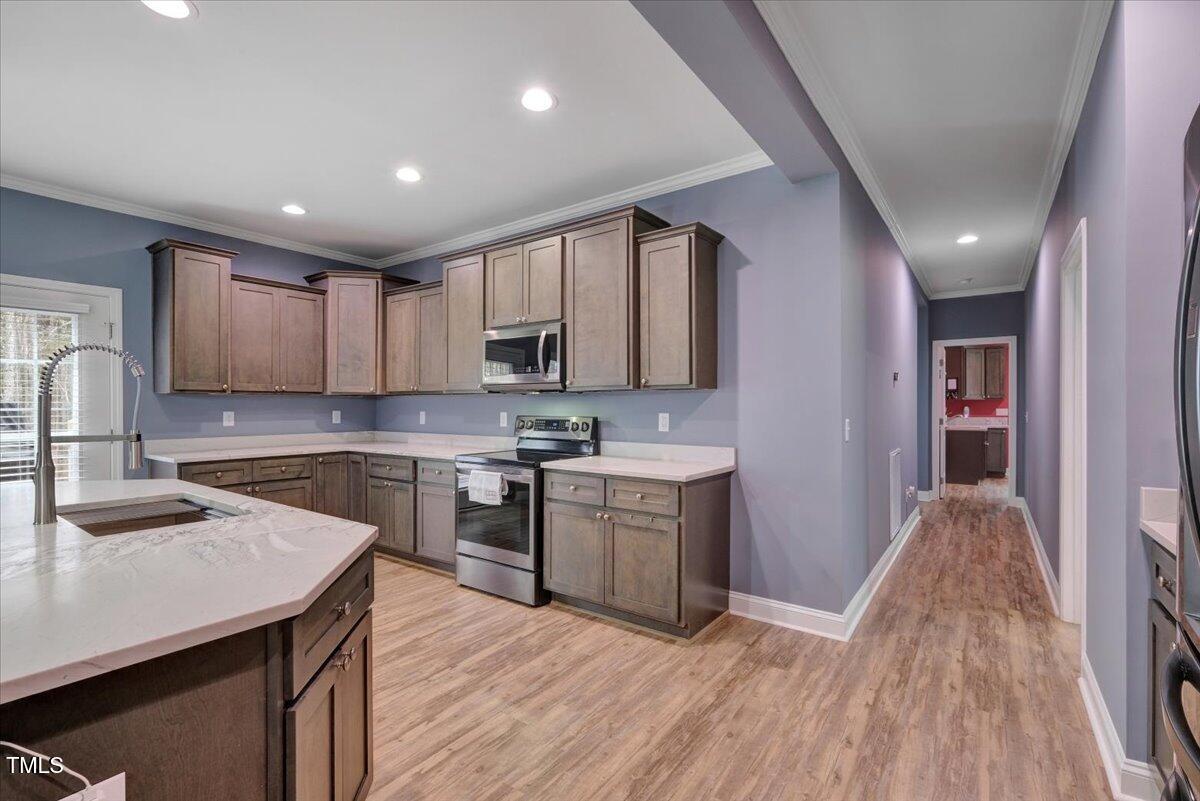 90 Ferncrest Court