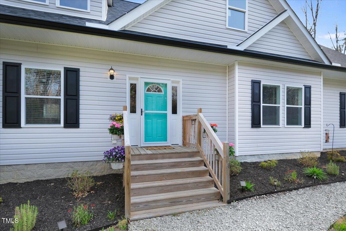 90 Ferncrest Court