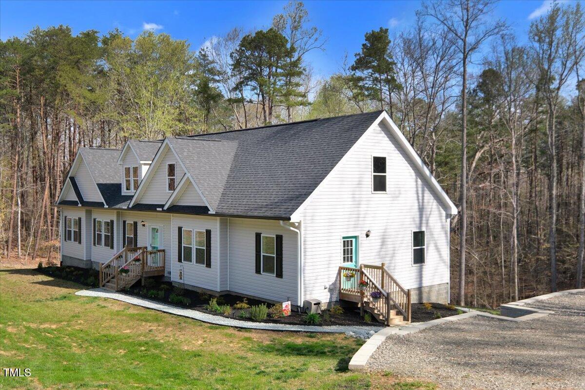 90 Ferncrest Court