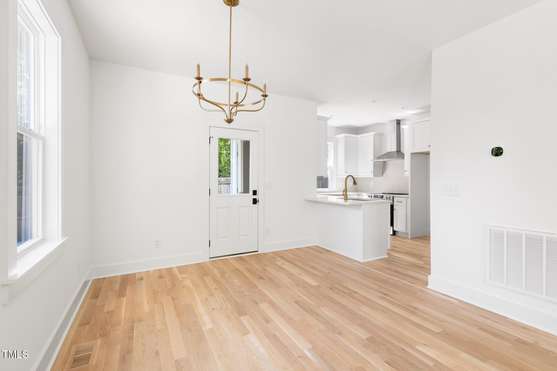 407b Edward Street