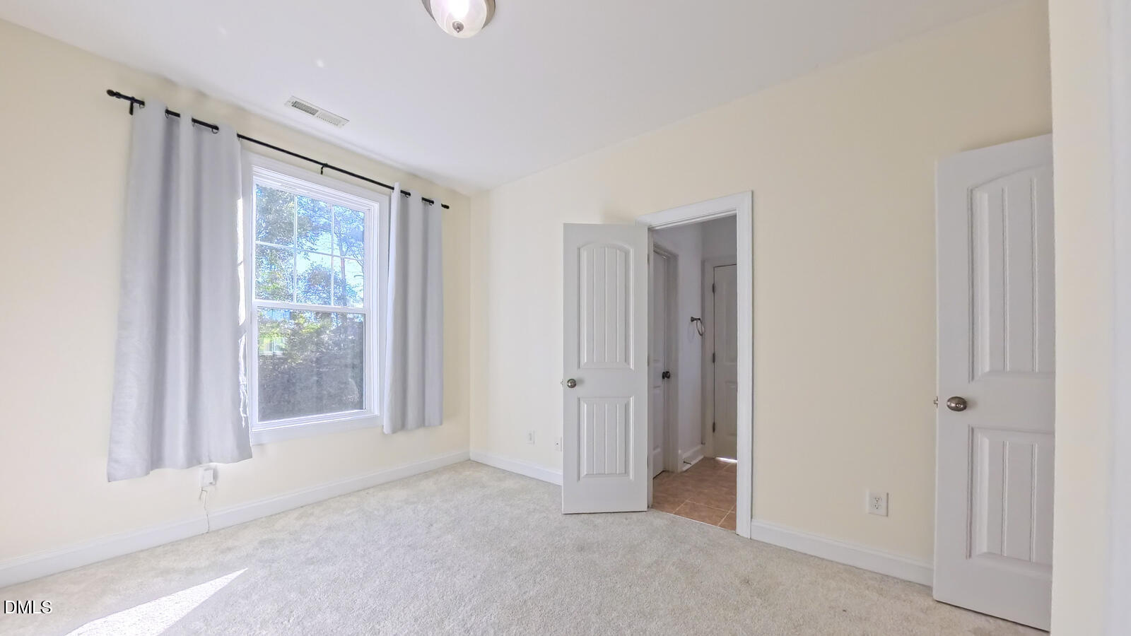 1020 Holland Bend Drive