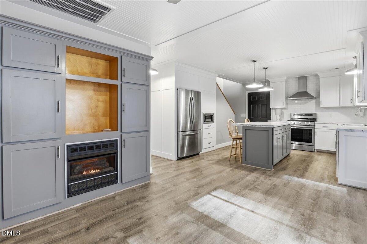 205 W Wilson Street