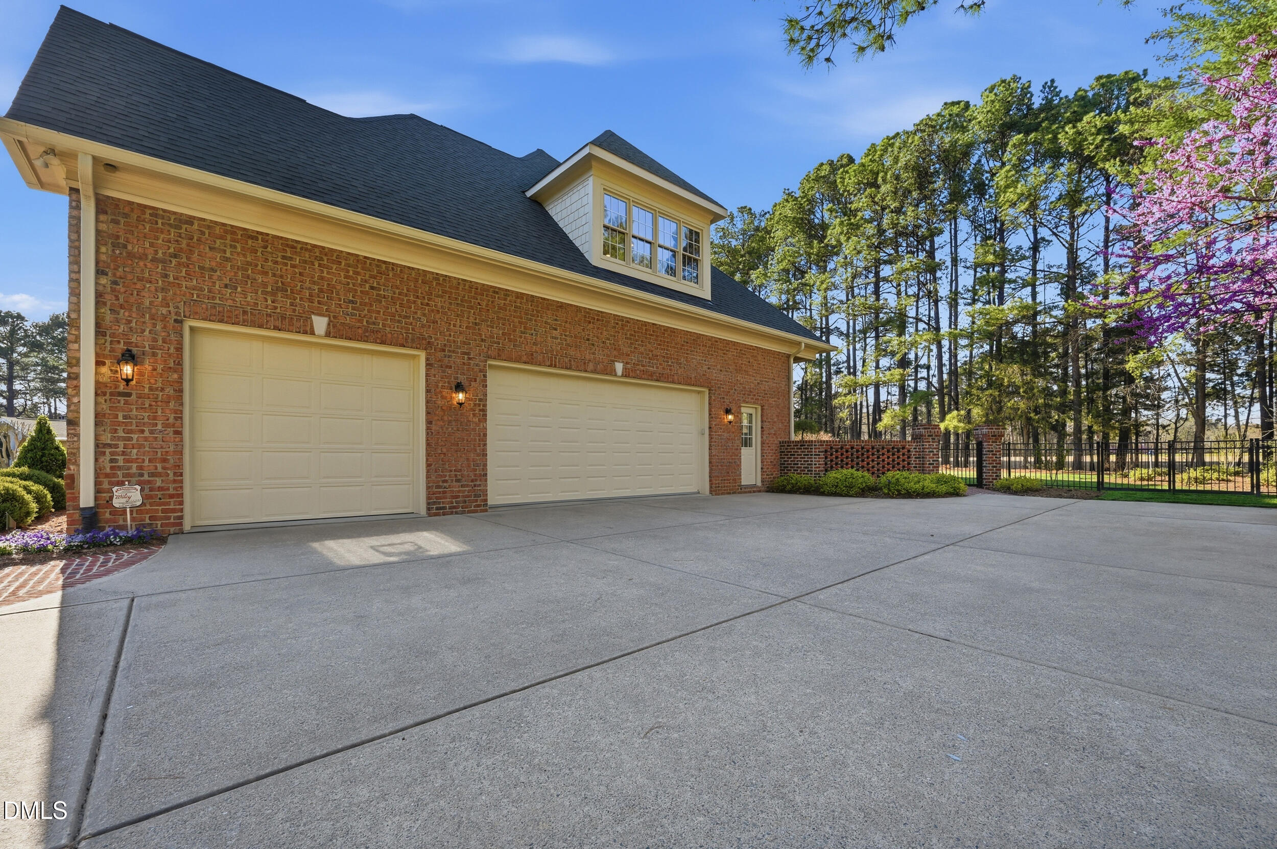 3424 Broomfield Terrace