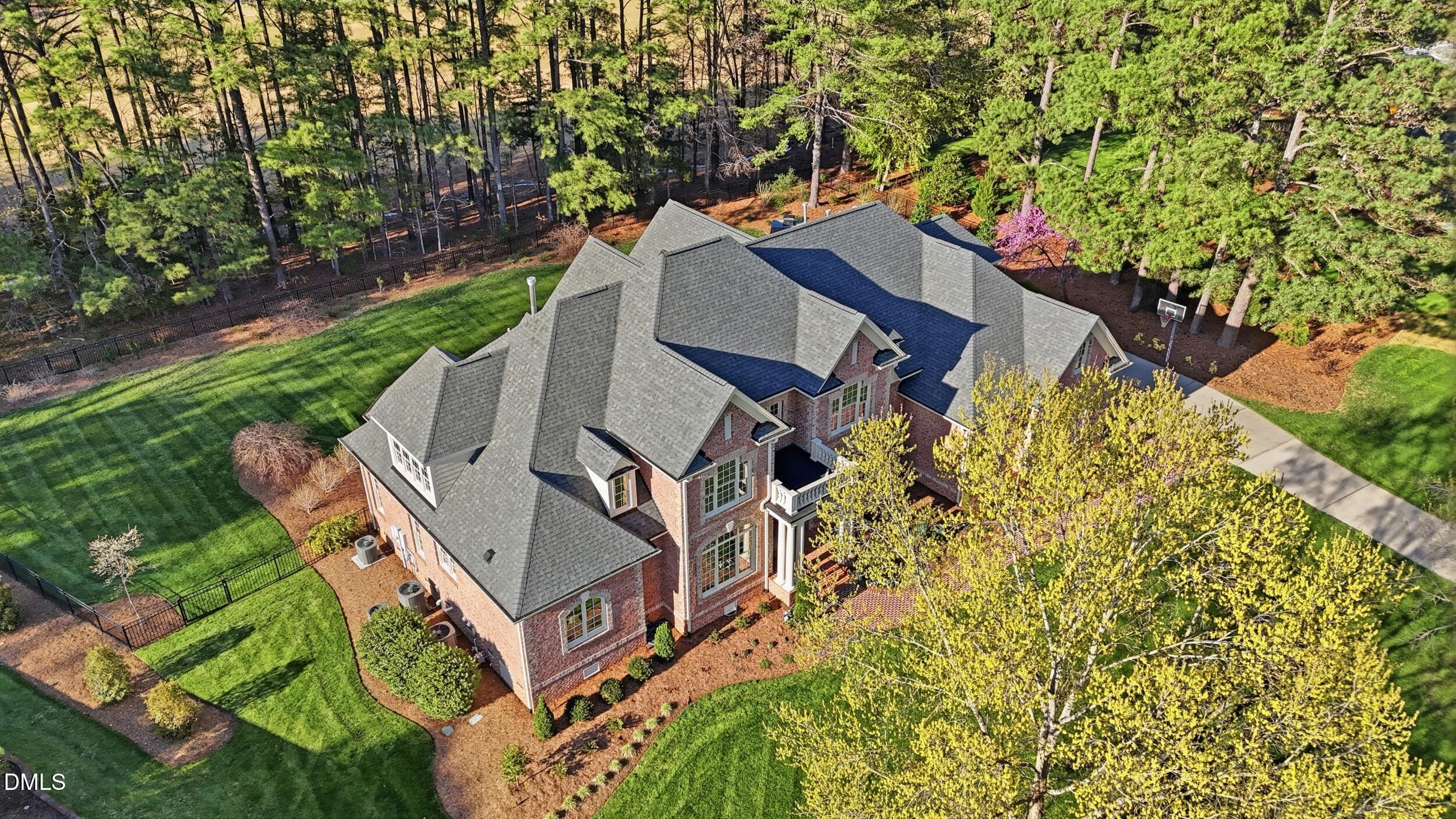 3424 Broomfield Terrace