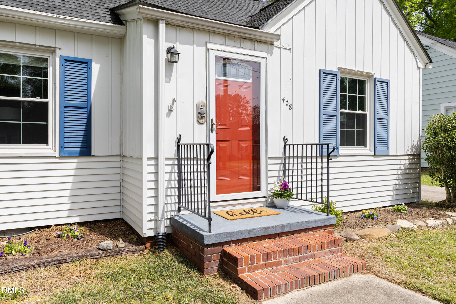 408 W Carver Street
