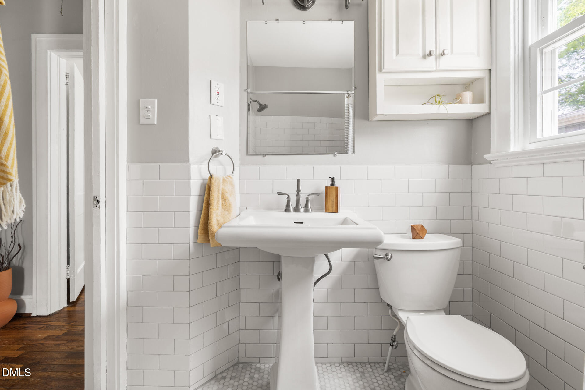 408 W Carver Street