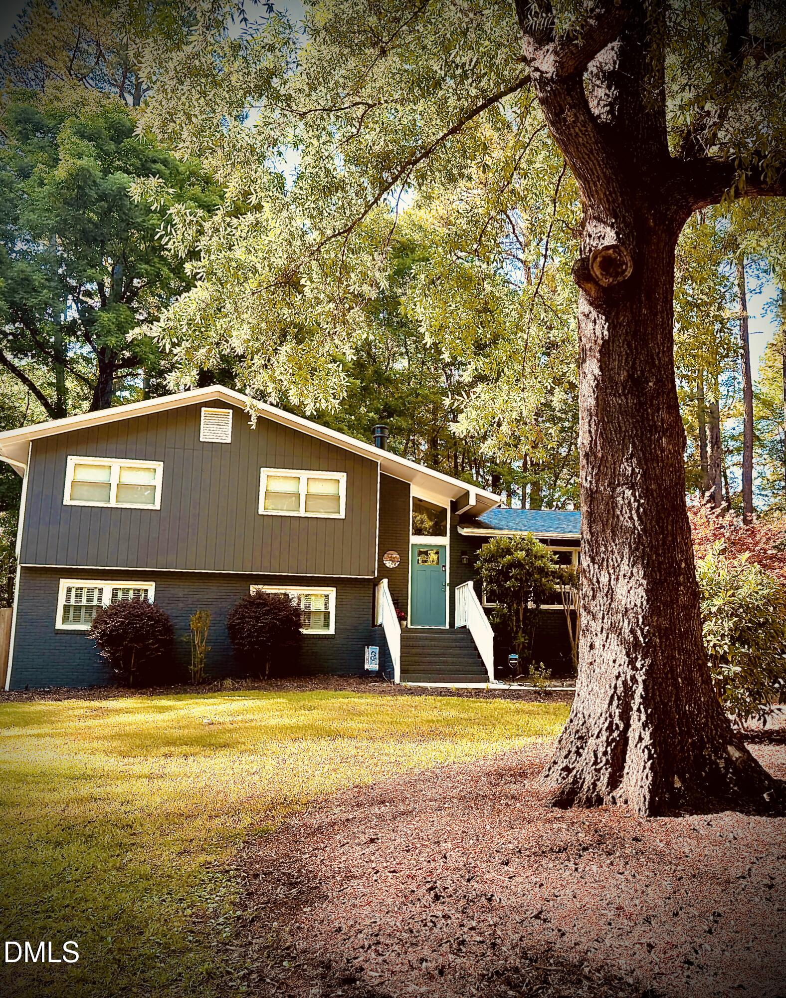 2476 Foxwood Drive