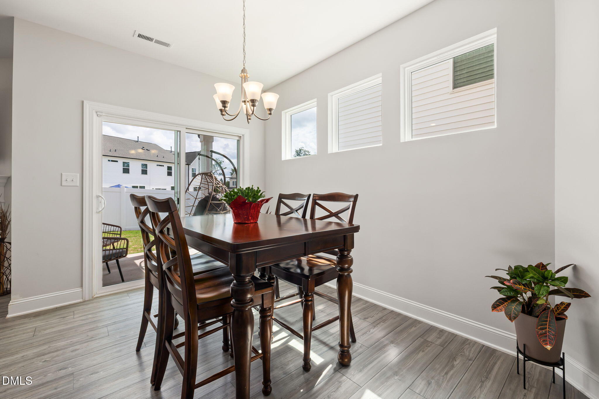 212 Oakchest Court