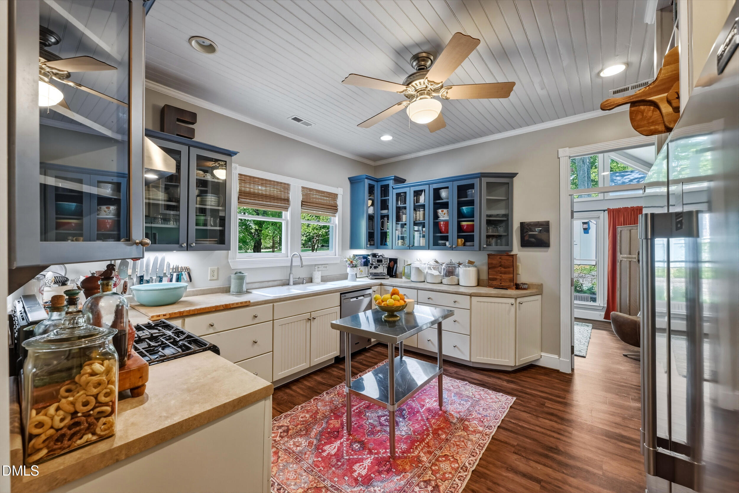 108 S Occoneechee Street