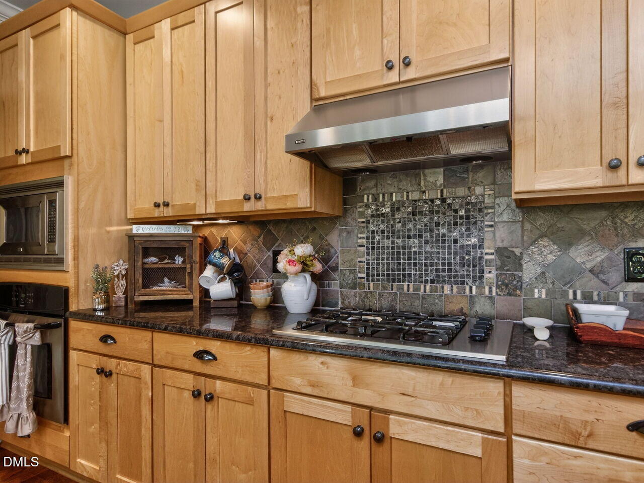 1006 Canterbury Court