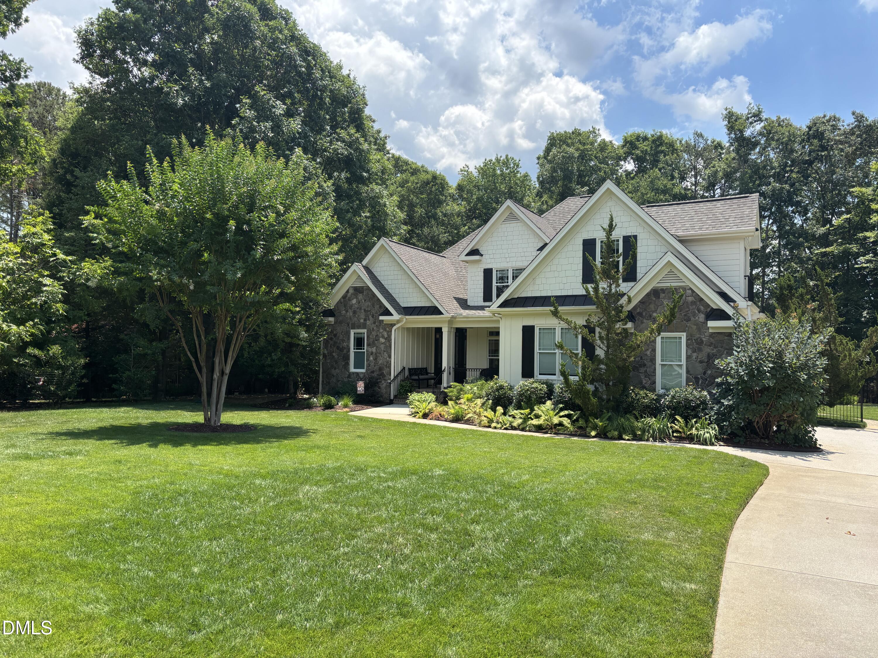 1006 Canterbury Court
