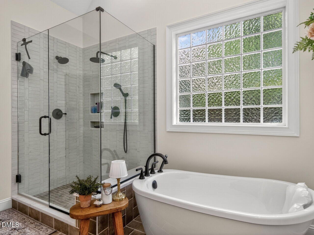 1006 Canterbury Court