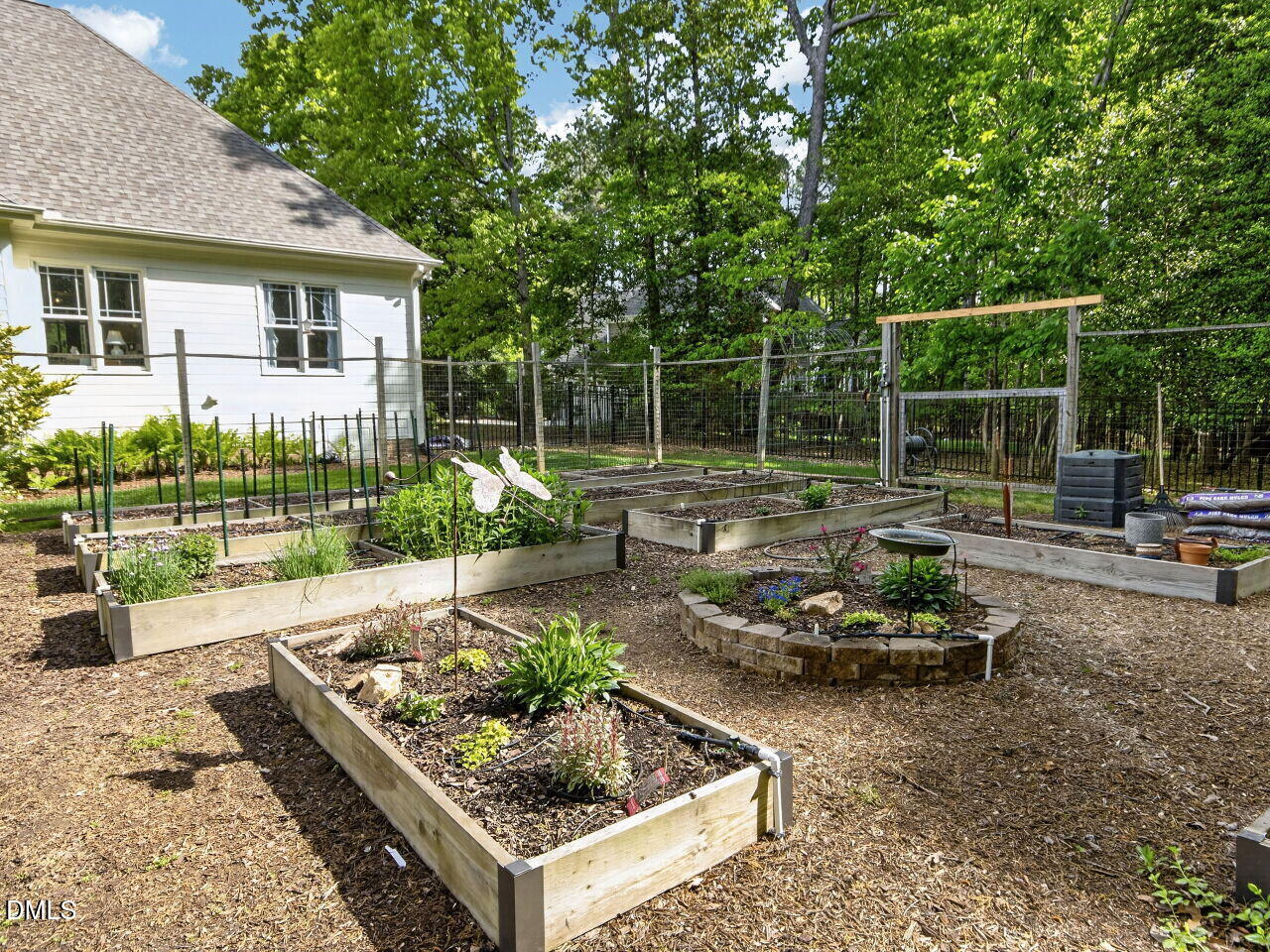 1006 Canterbury Court