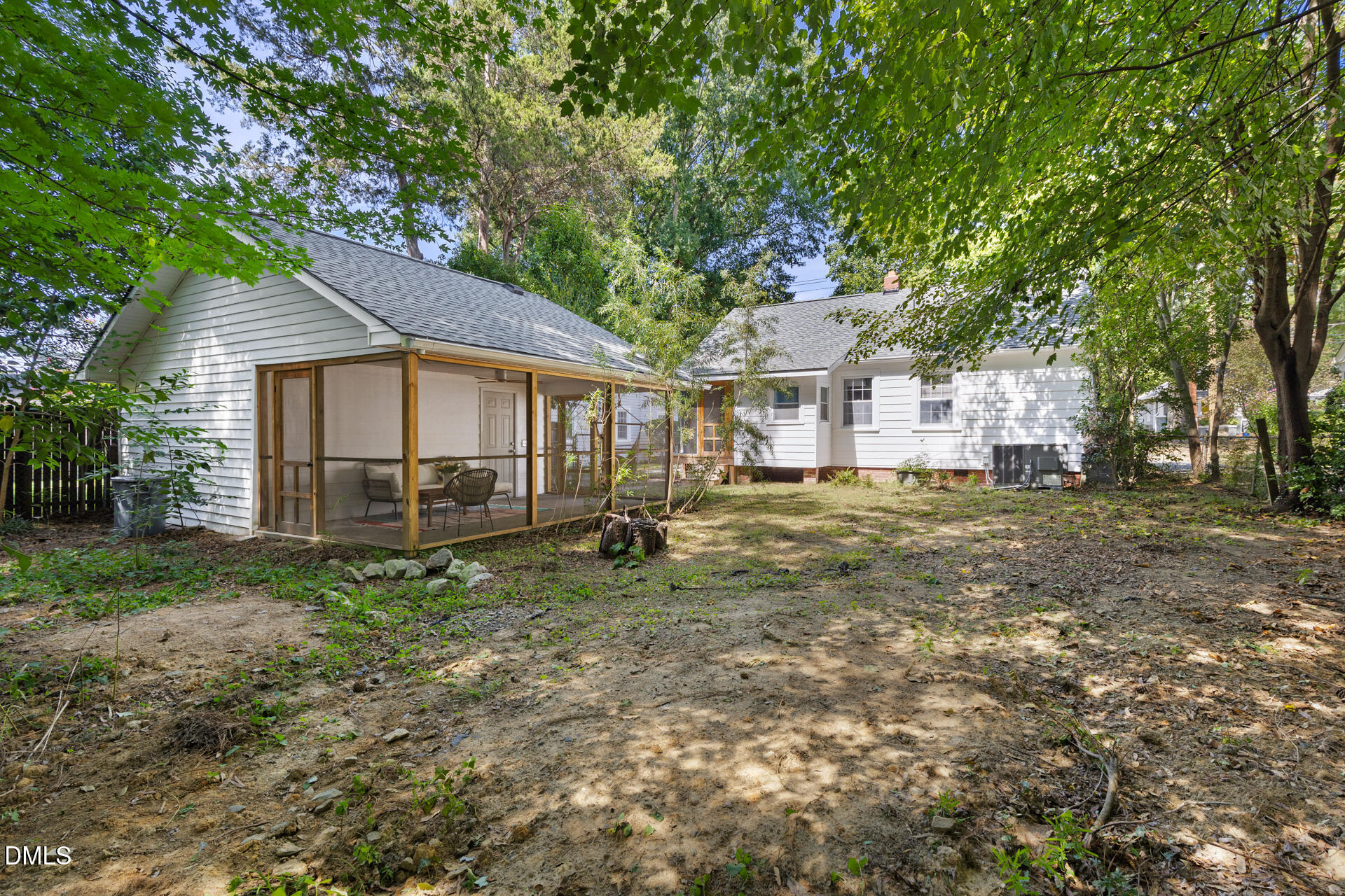 311 W Carver Street