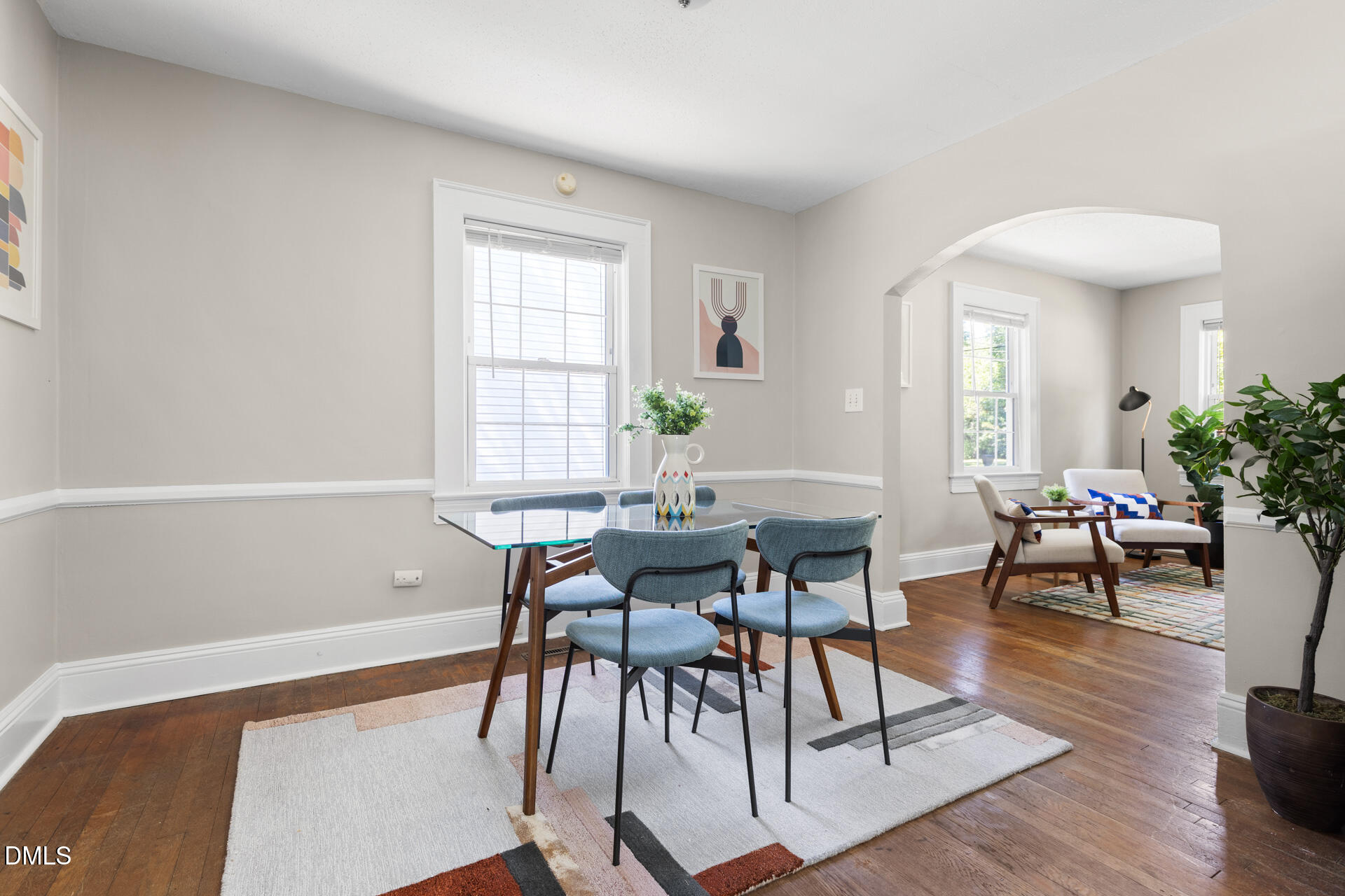 311 W Carver Street