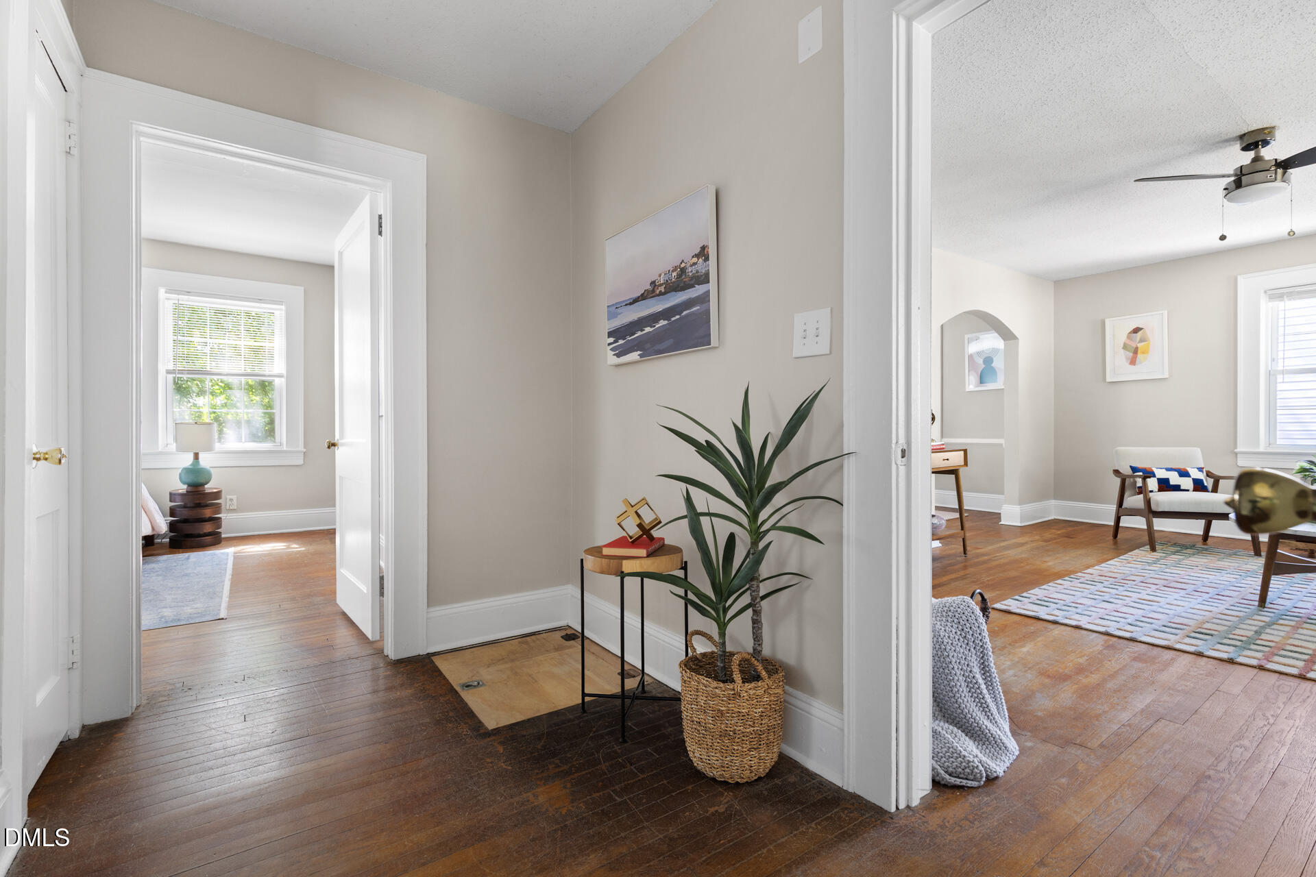 311 W Carver Street