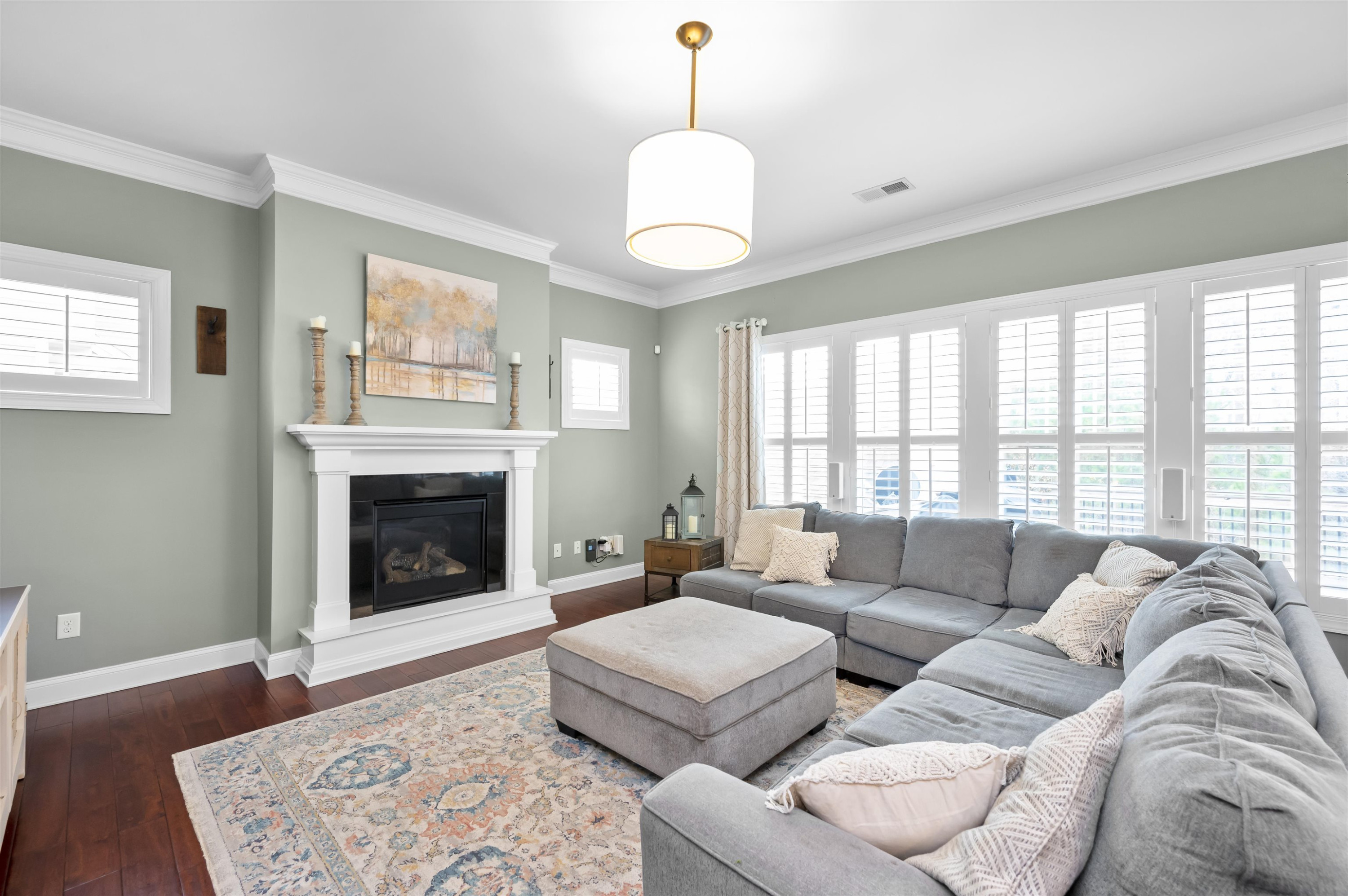 324 Austin View Boulevard