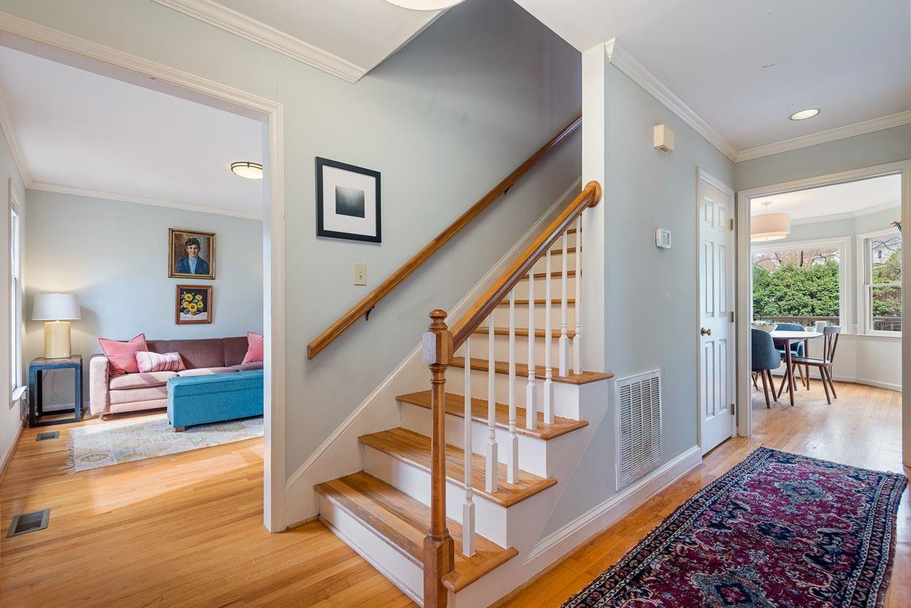 3600 Lochnora Parkway